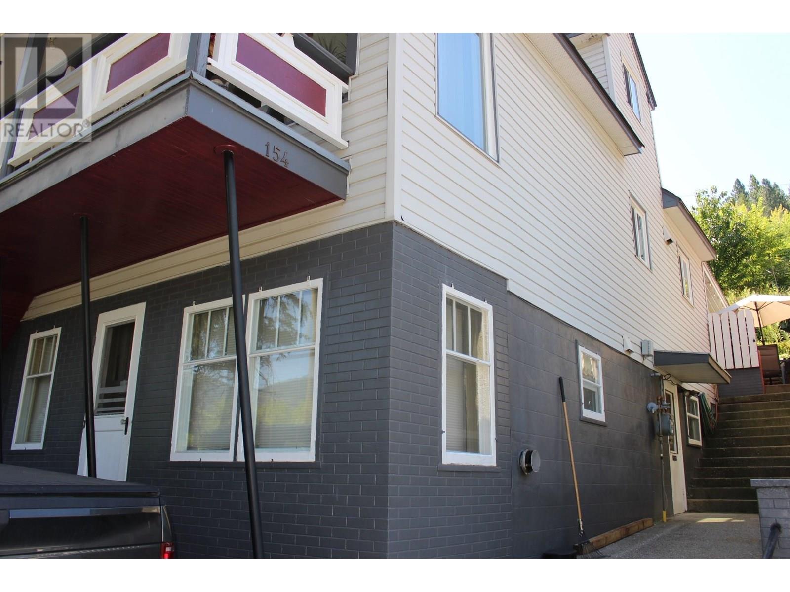 154 Kitchener Street, Trail, British Columbia  V1R 3M1 - Photo 4 - 10357525