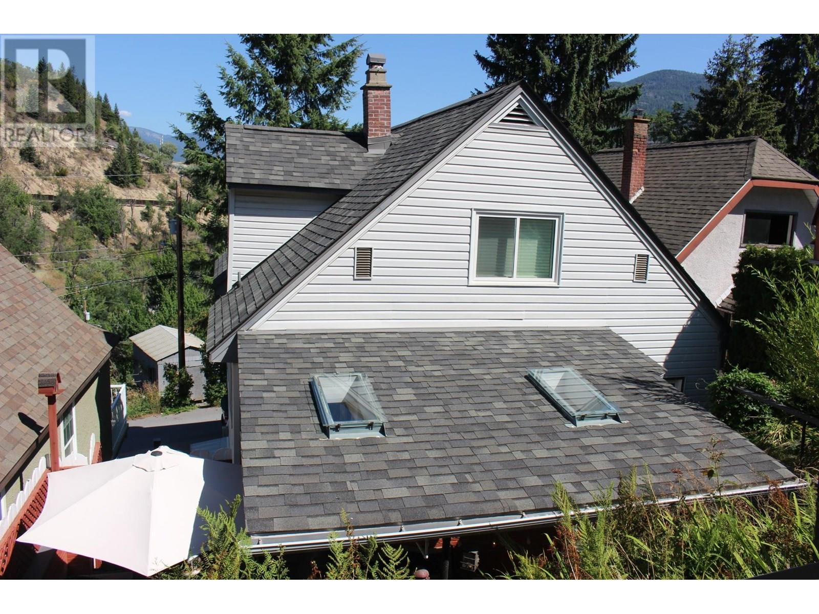 154 Kitchener Street, Trail, British Columbia  V1R 3M1 - Photo 5 - 10357525