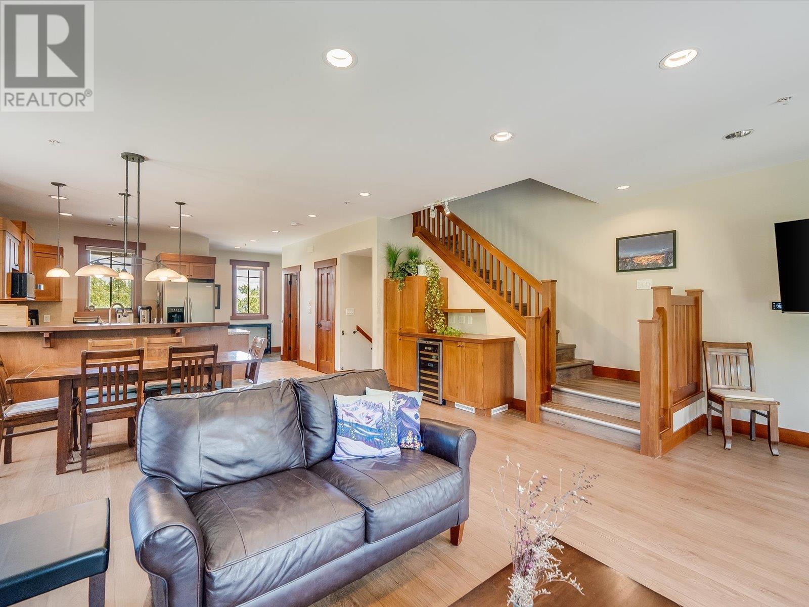 1002 Creekside Terrace Unit# A, Rossland, British Columbia  V0G 1Y0 - Photo 12 - 10349779
