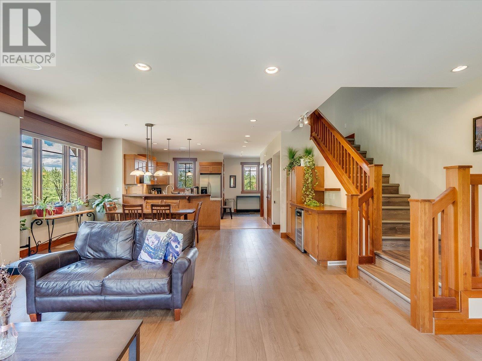 1002 Creekside Terrace Unit# A, Rossland, British Columbia  V0G 1Y0 - Photo 13 - 10349779
