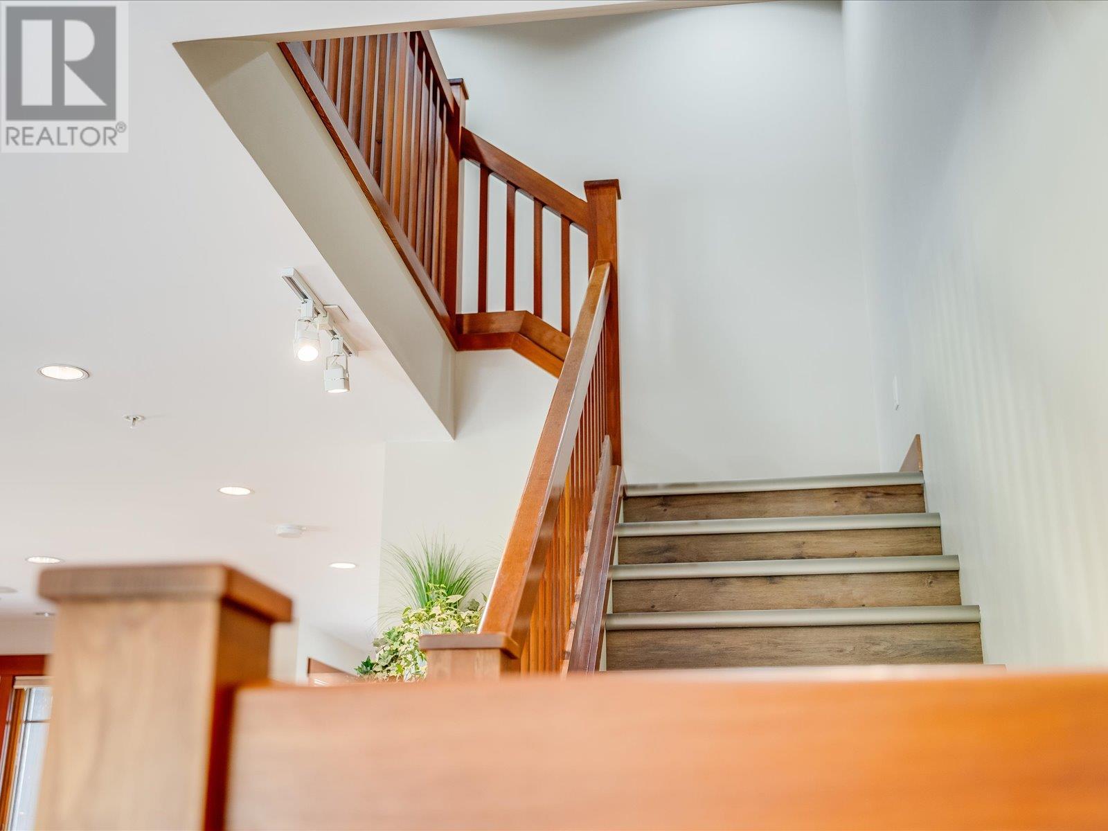 1002 Creekside Terrace Unit# A, Rossland, British Columbia  V0G 1Y0 - Photo 63 - 10349779