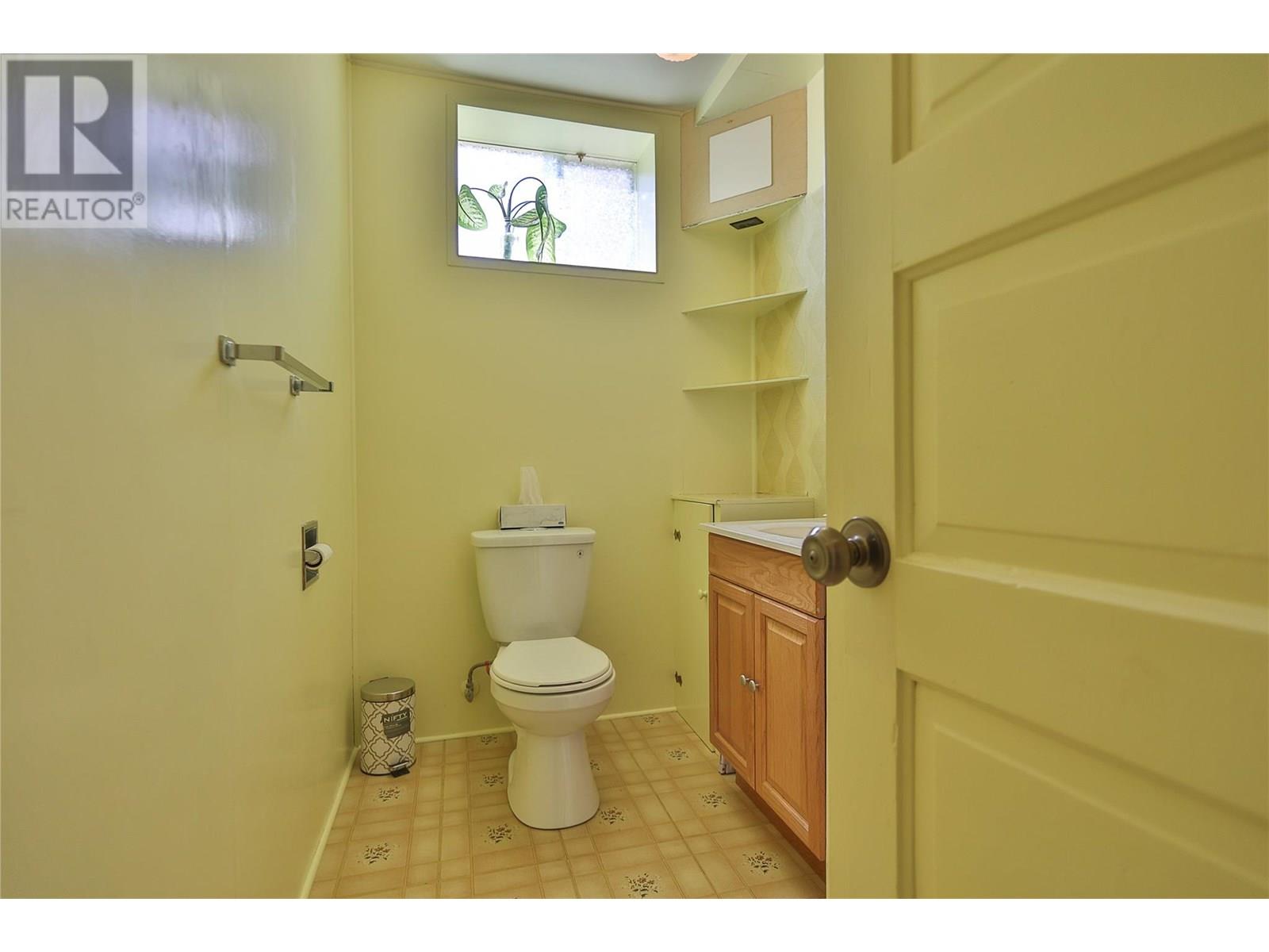 1164 Marianna Crescent, Trail, British Columbia  V1R 1E1 - Photo 19 - 10357389