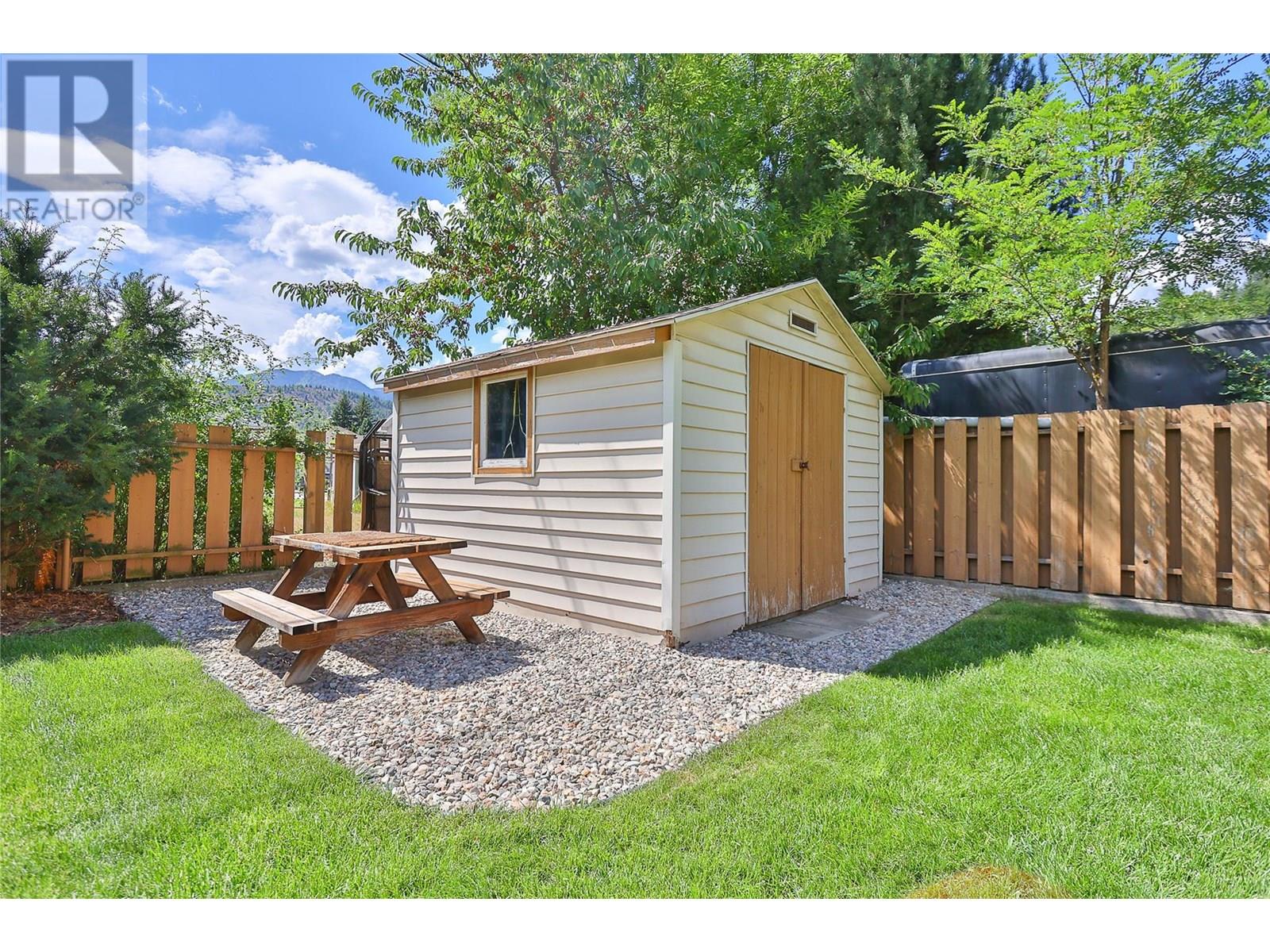 1164 Marianna Crescent, Trail, British Columbia  V1R 1E1 - Photo 27 - 10357389