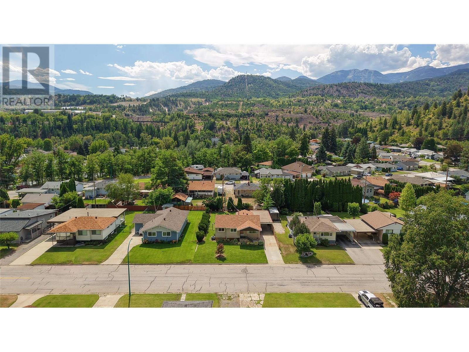 1164 Marianna Crescent, Trail, British Columbia  V1R 1E1 - Photo 35 - 10357389