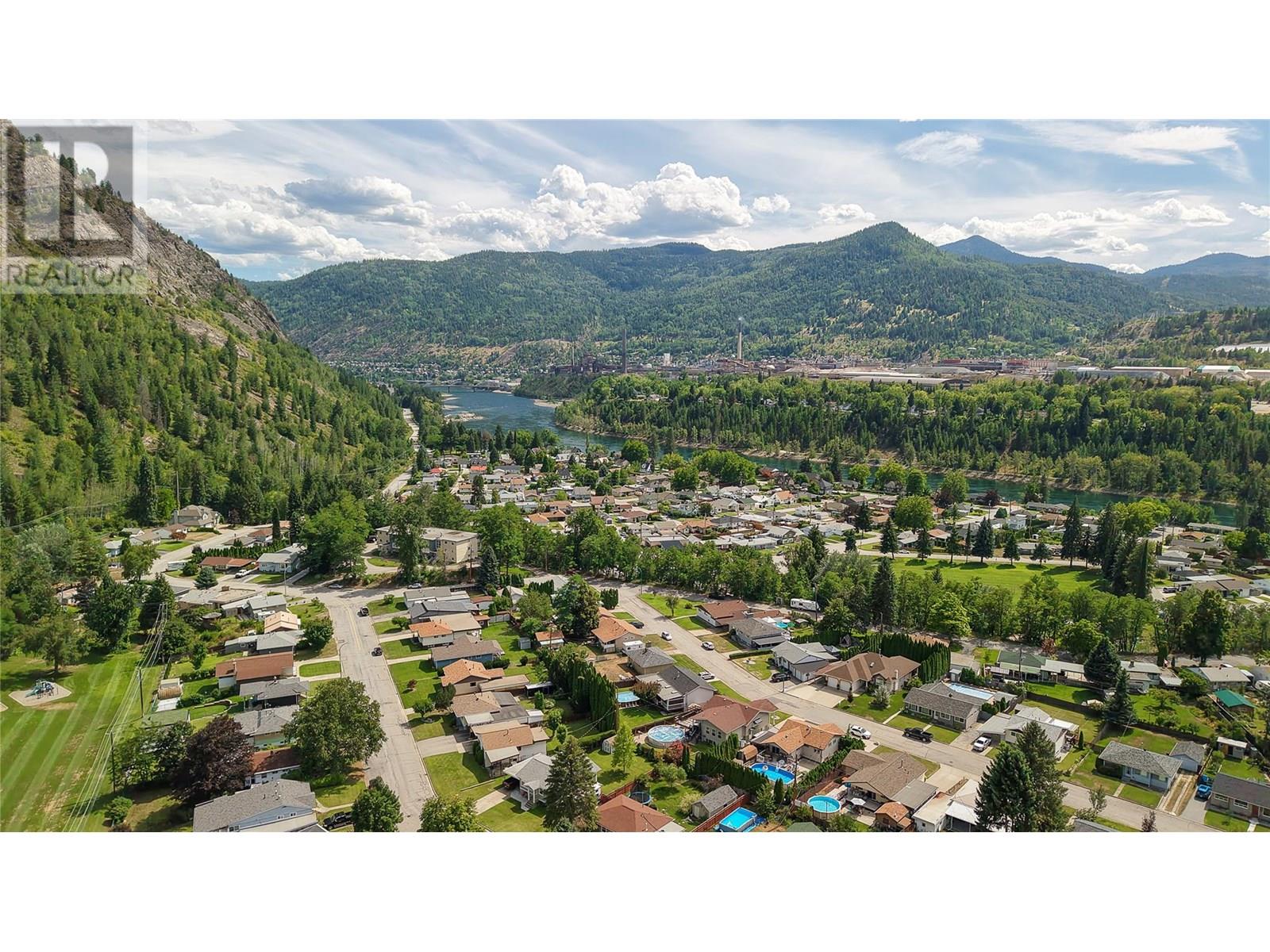 1164 Marianna Crescent, Trail, British Columbia  V1R 1E1 - Photo 36 - 10357389
