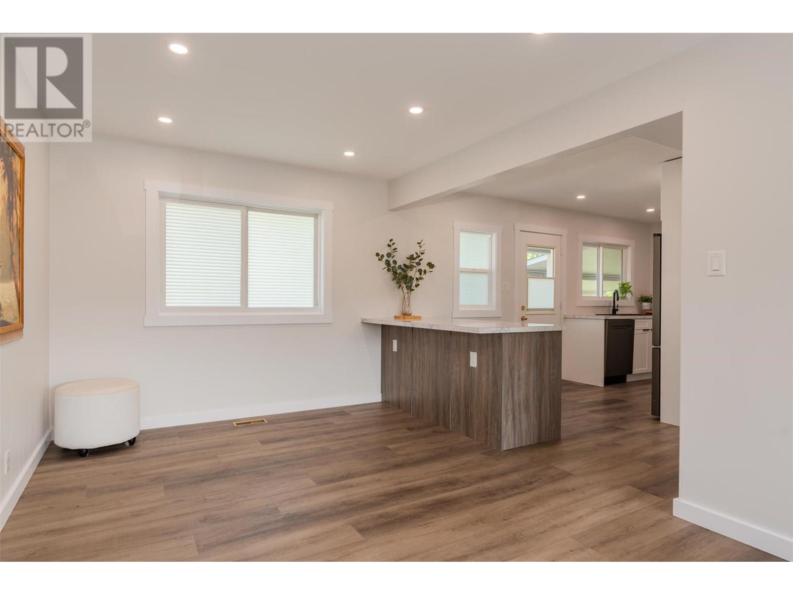 3725 Dogwood Drive, Trail, British Columbia  V1R 2V4 - Photo 11 - 10357865