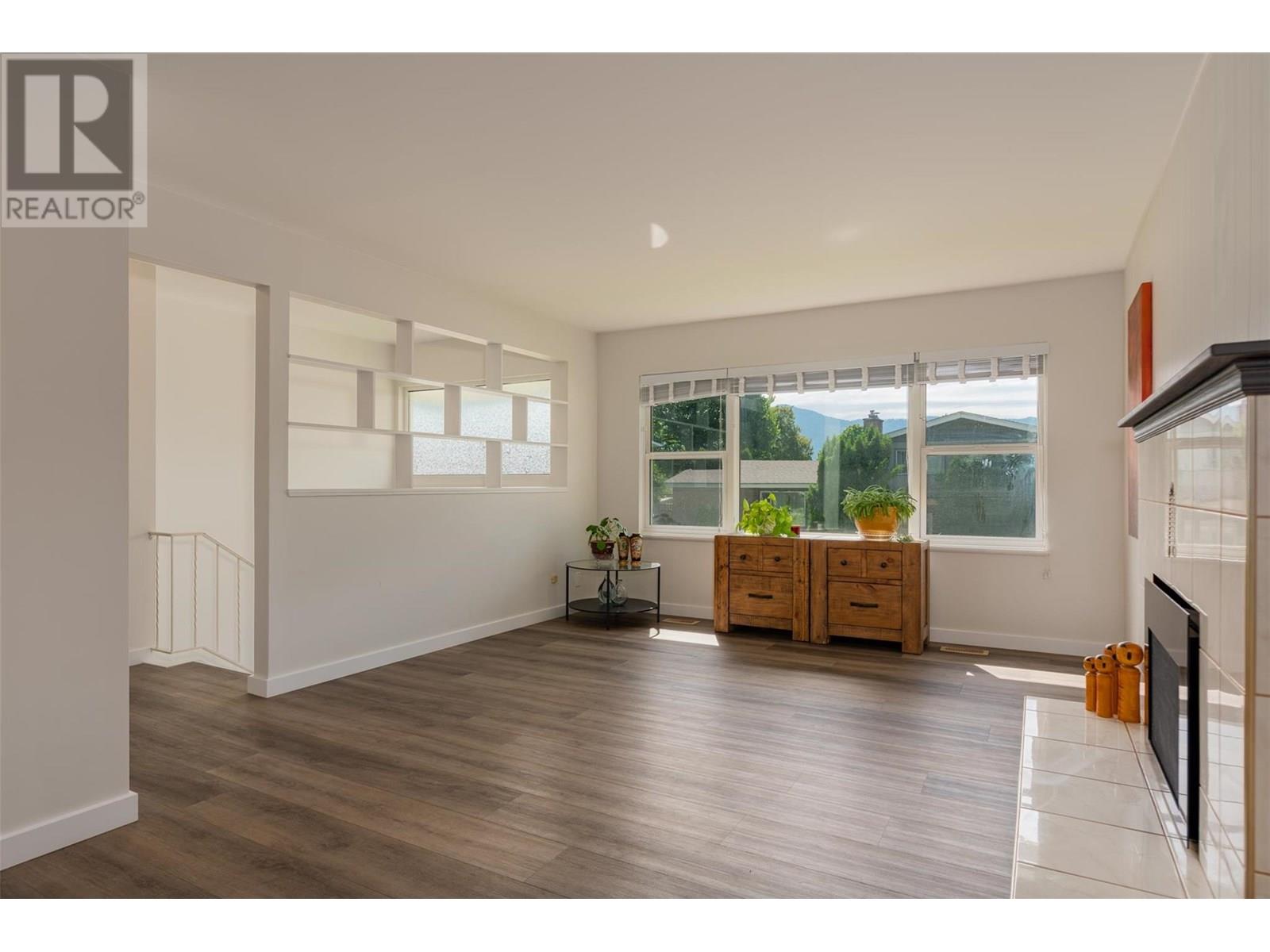 3725 Dogwood Drive, Trail, British Columbia  V1R 2V4 - Photo 12 - 10357865