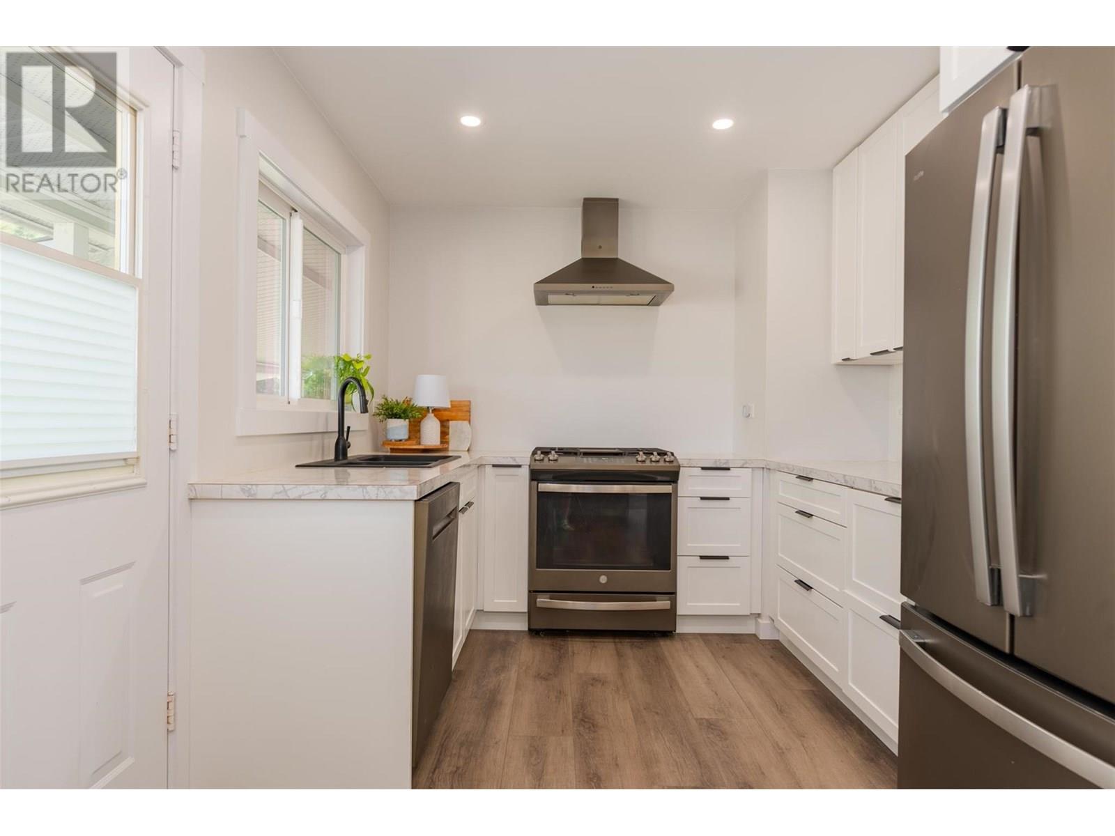 3725 Dogwood Drive, Trail, British Columbia  V1R 2V4 - Photo 19 - 10357865