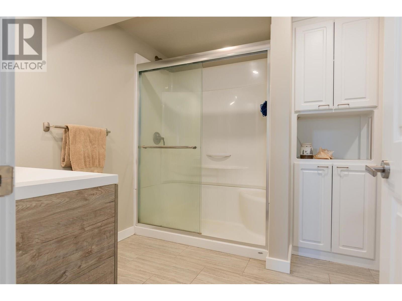 3725 Dogwood Drive, Trail, British Columbia  V1R 2V4 - Photo 23 - 10357865