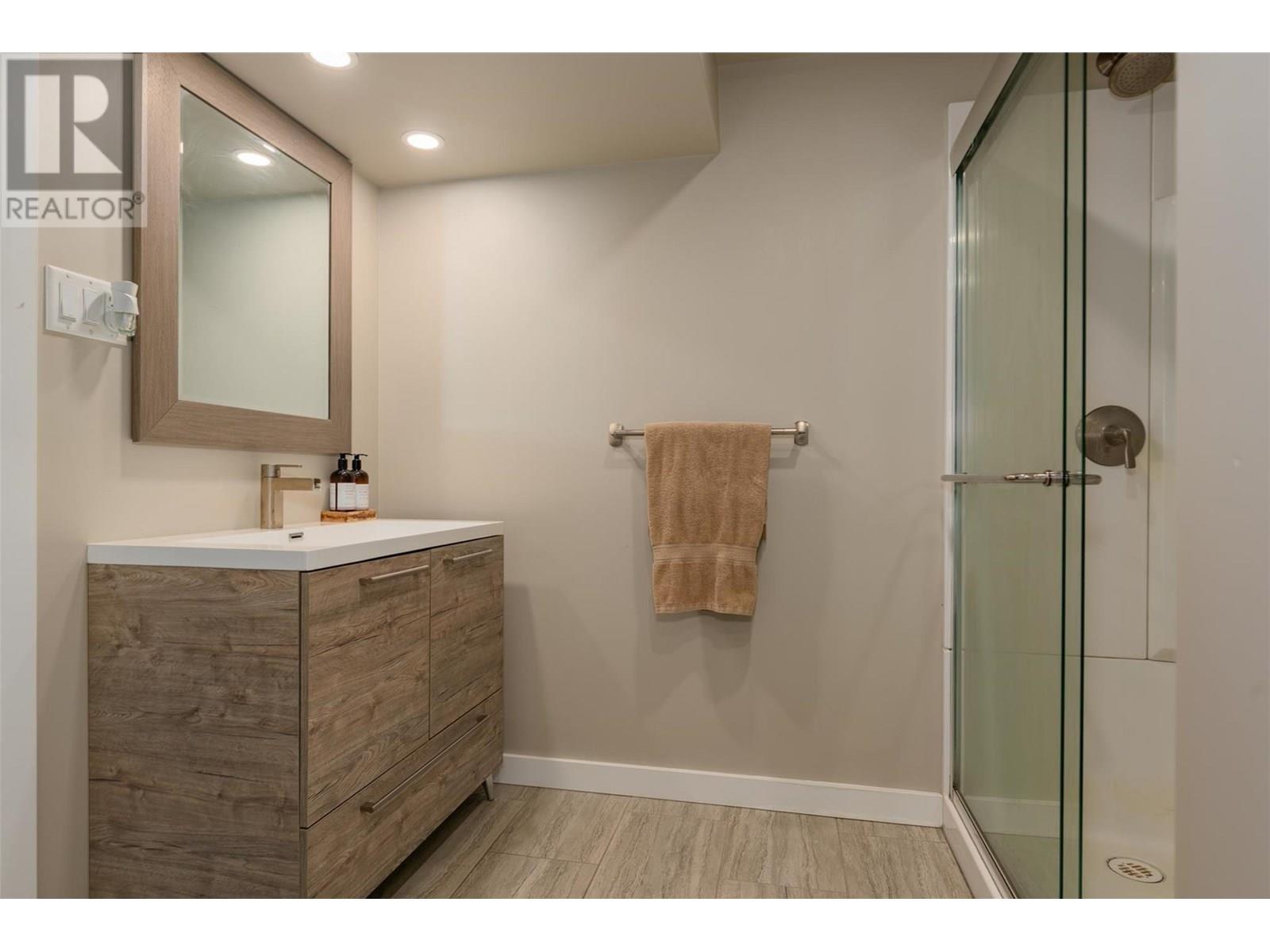 3725 Dogwood Drive, Trail, British Columbia  V1R 2V4 - Photo 25 - 10357865