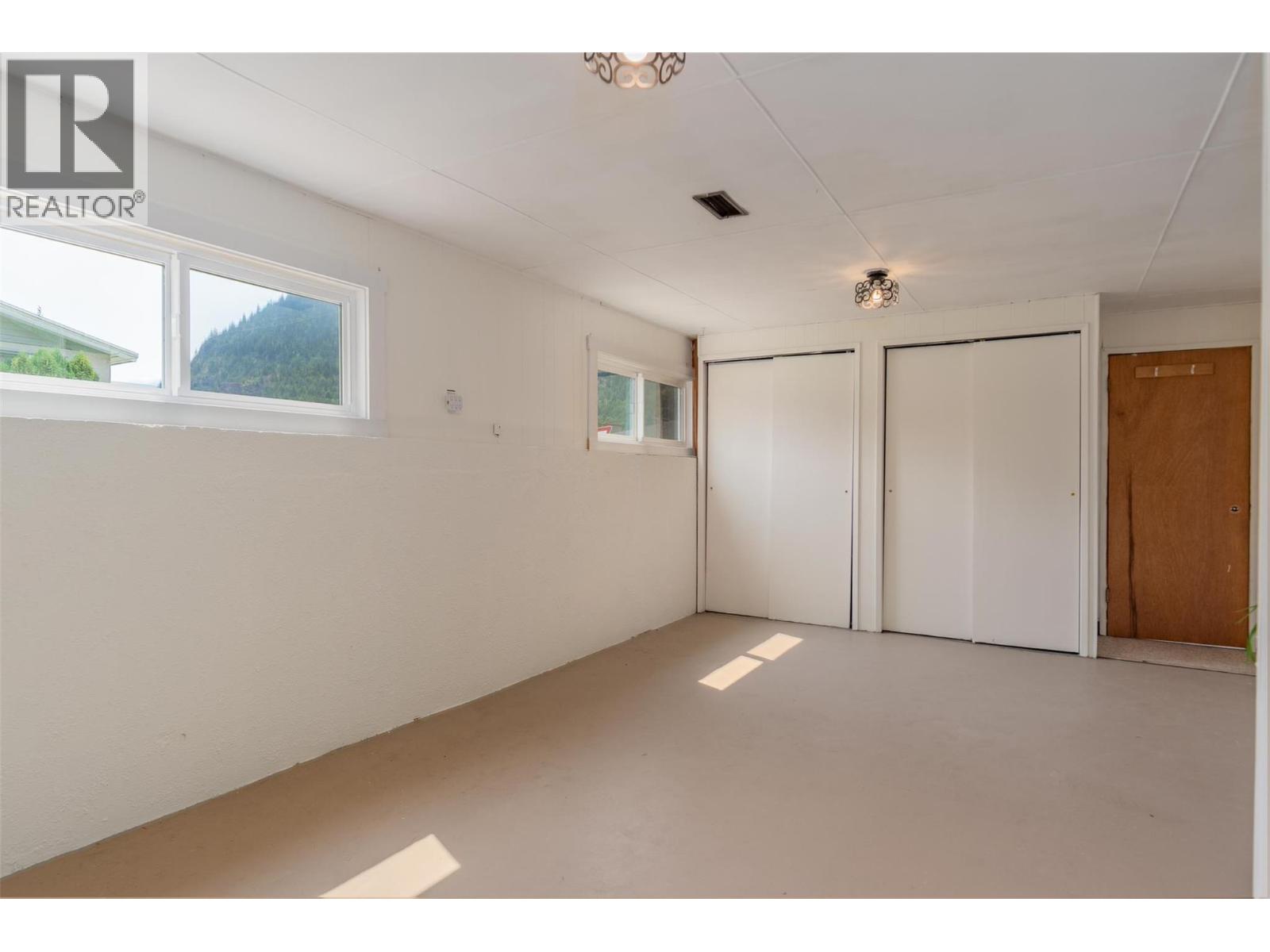 3725 Dogwood Drive, Trail, British Columbia  V1R 2V4 - Photo 35 - 10357865