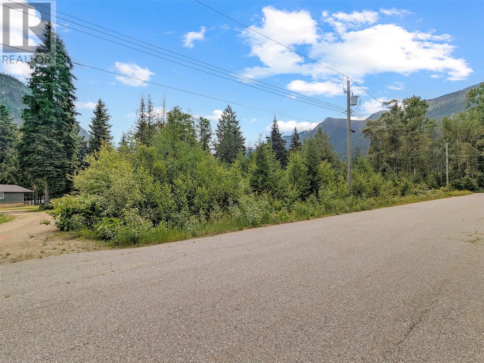 217 Island View Road, Summit Lake, British Columbia  V0G 2S0 - Photo 12 - 10357444
