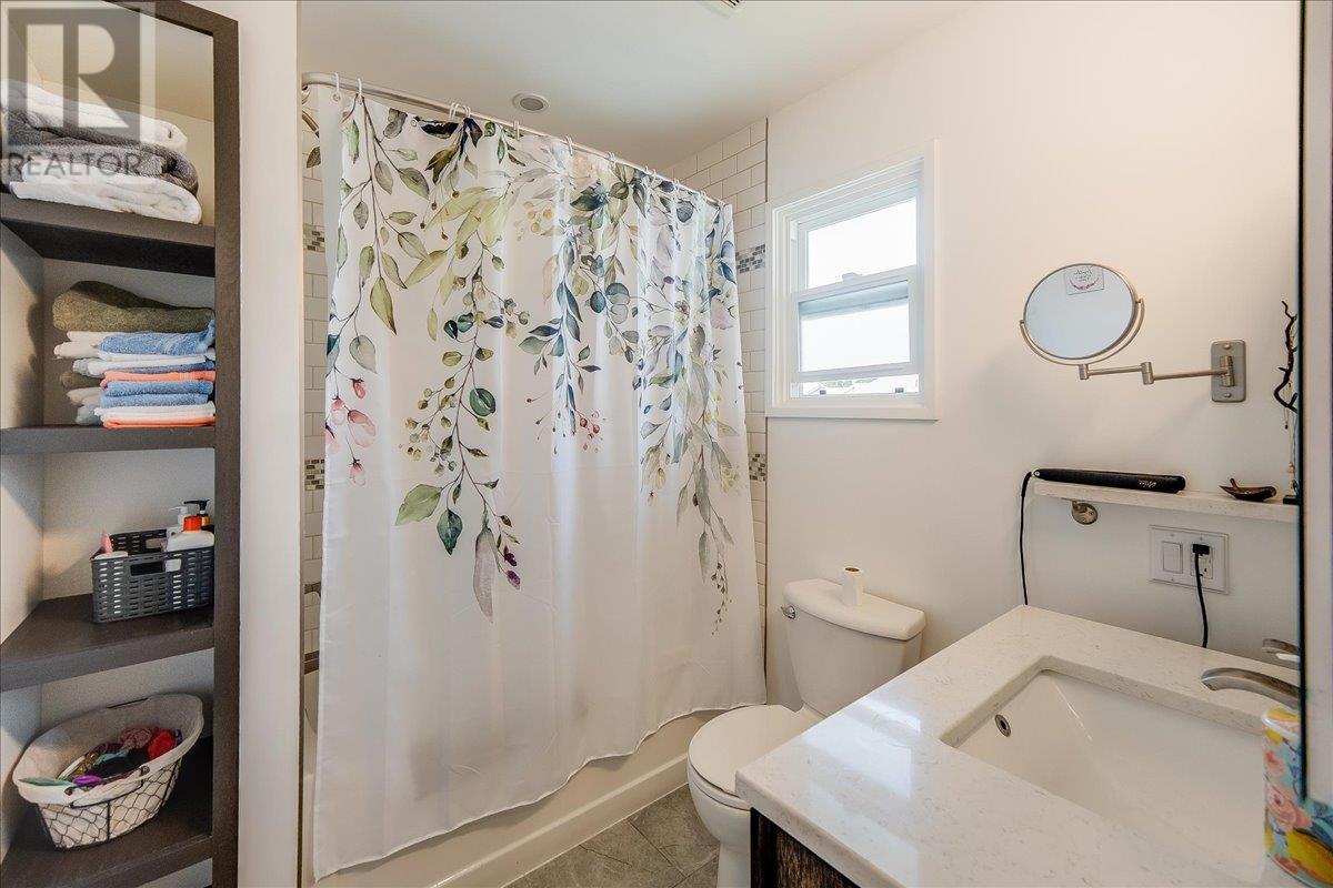 1210 Primrose Street, Trail, British Columbia  V1R 4M7 - Photo 15 - 10357985