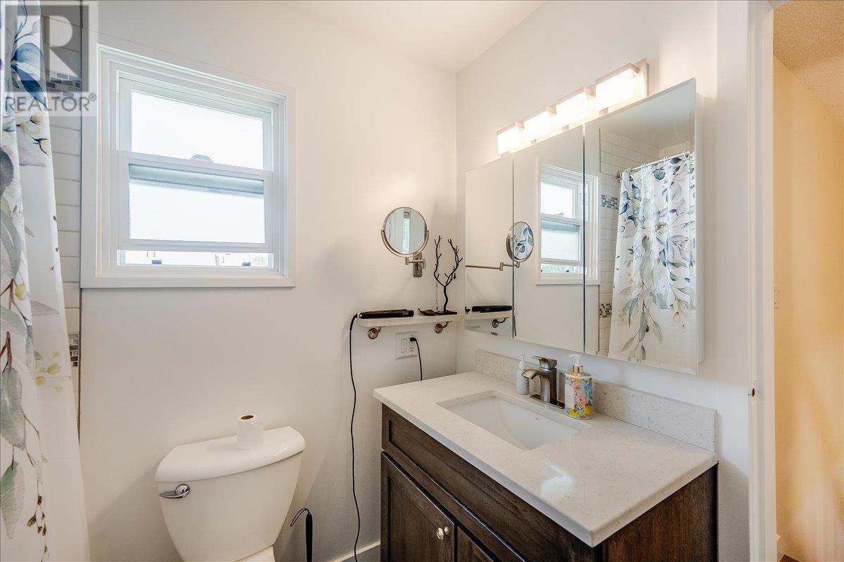 1210 Primrose Street, Trail, British Columbia  V1R 4M7 - Photo 16 - 10357985