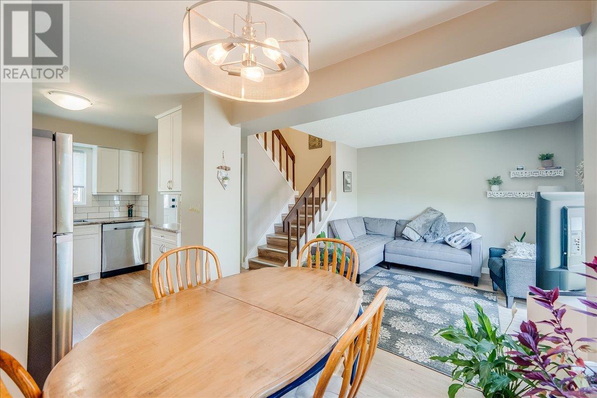 1210 Primrose Street, Trail, British Columbia  V1R 4M7 - Photo 8 - 10357985