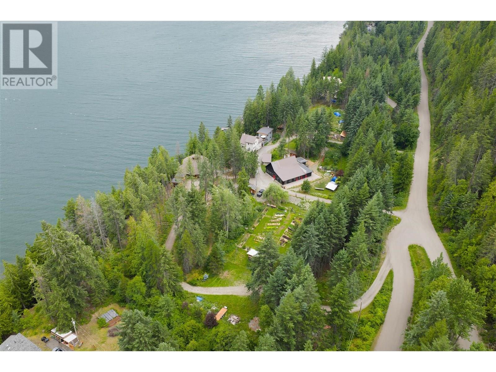 5278 Amundsen Road, Kaslo, British Columbia  V0G 1M0 - Photo 1 - 10357746