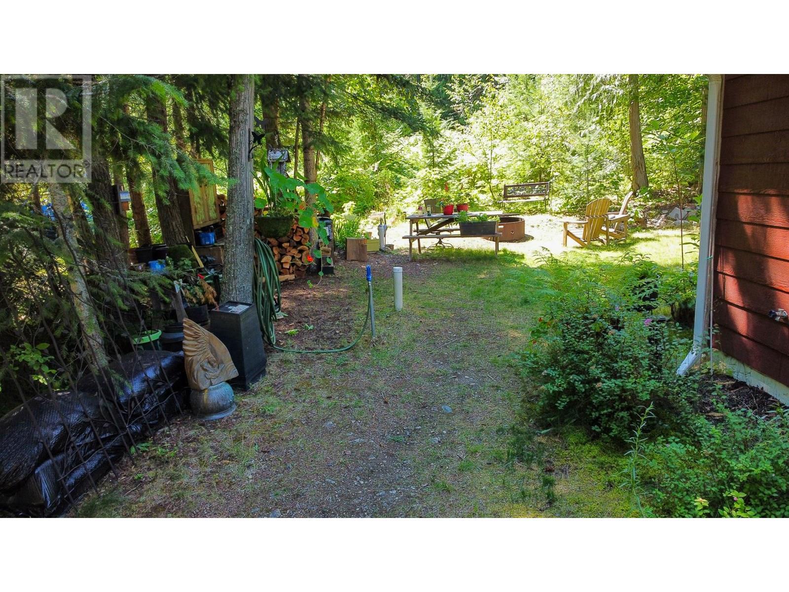 6240 Lake Street, Kaslo, British Columbia  V0G 1M0 - Photo 17 - 10356361