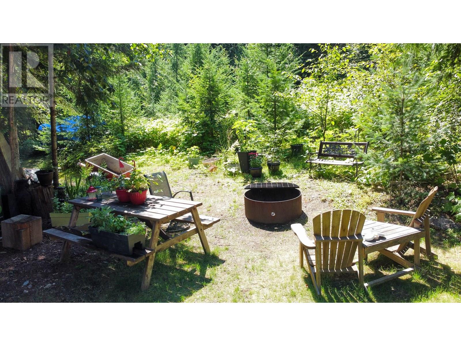 6240 Lake Street, Kaslo, British Columbia  V0G 1M0 - Photo 22 - 10356361