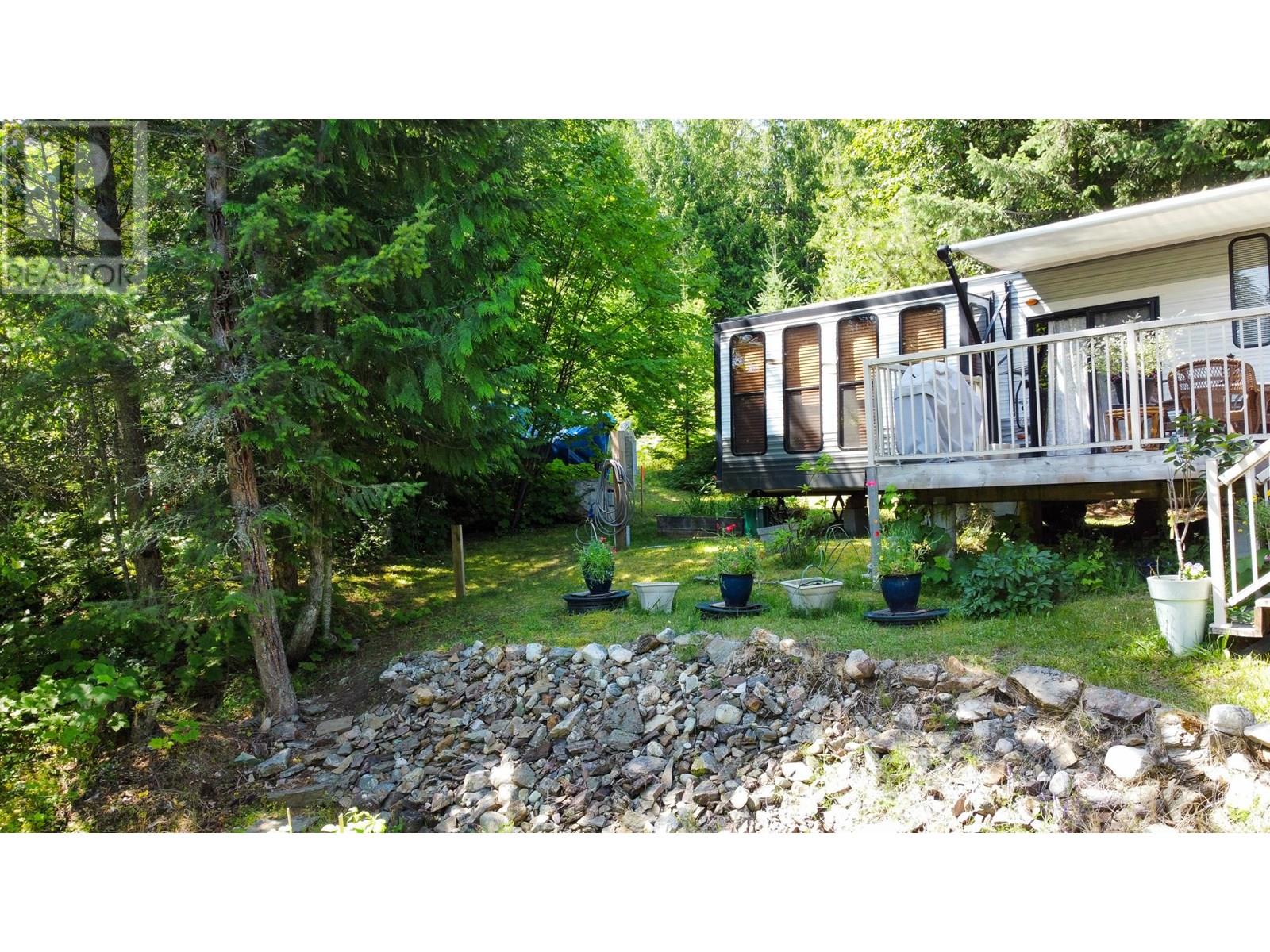 6240 Lake Street, Kaslo, British Columbia  V0G 1M0 - Photo 32 - 10356361