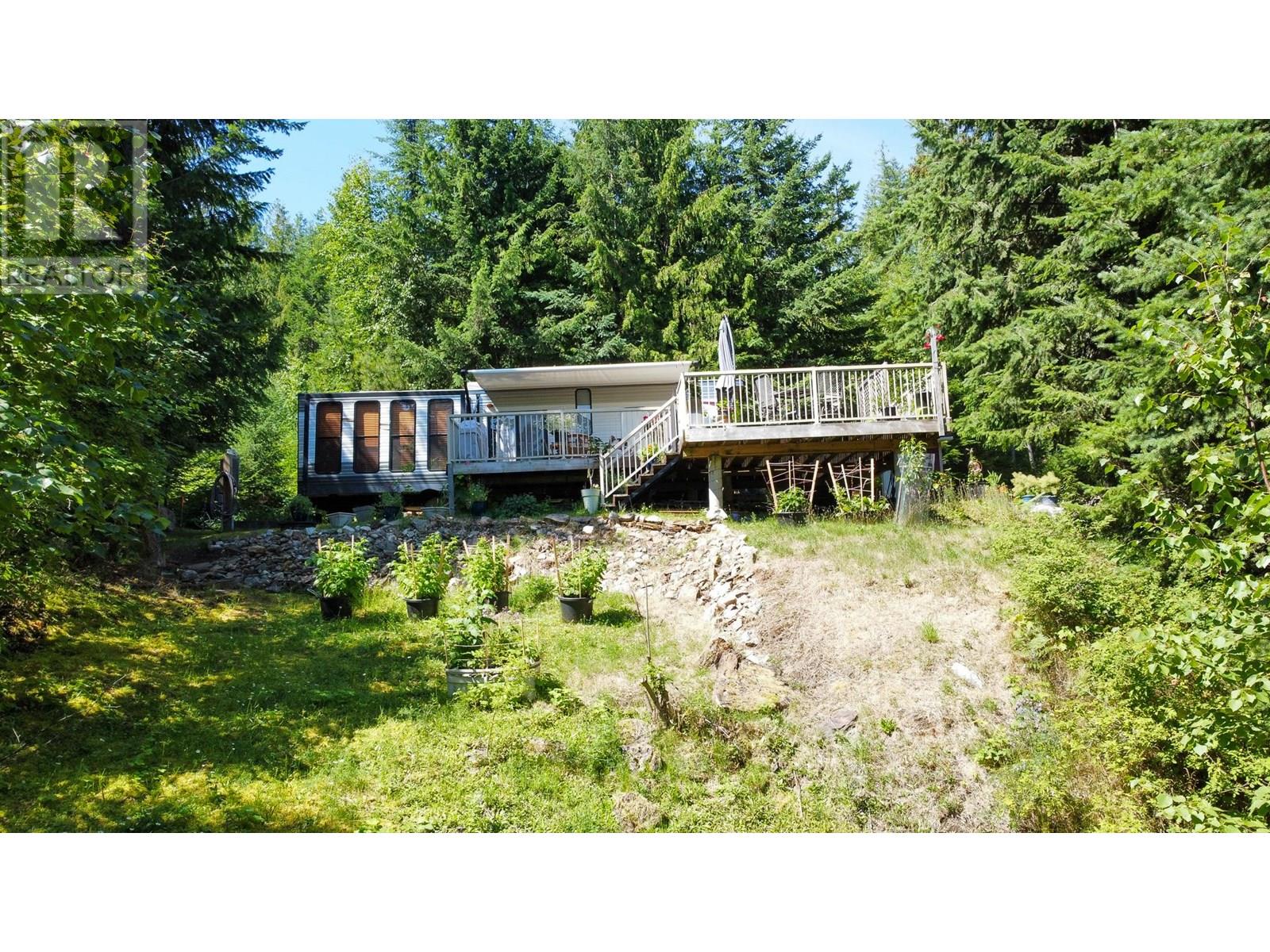 6240 Lake Street, Kaslo, British Columbia  V0G 1M0 - Photo 33 - 10356361