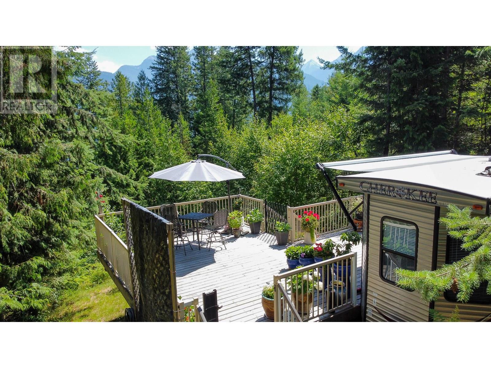 6240 Lake Street, Kaslo, British Columbia  V0G 1M0 - Photo 6 - 10356361