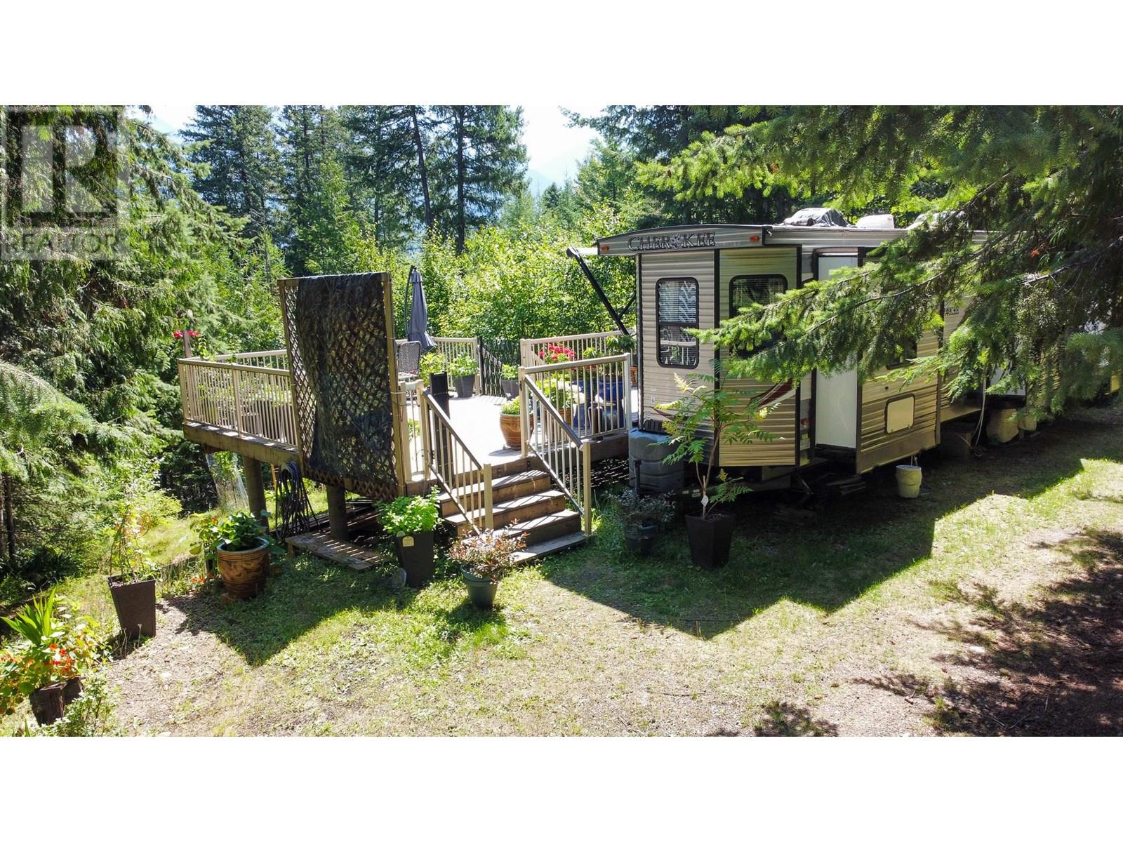 6240 Lake Street, Kaslo, British Columbia  V0G 1M0 - Photo 7 - 10356361