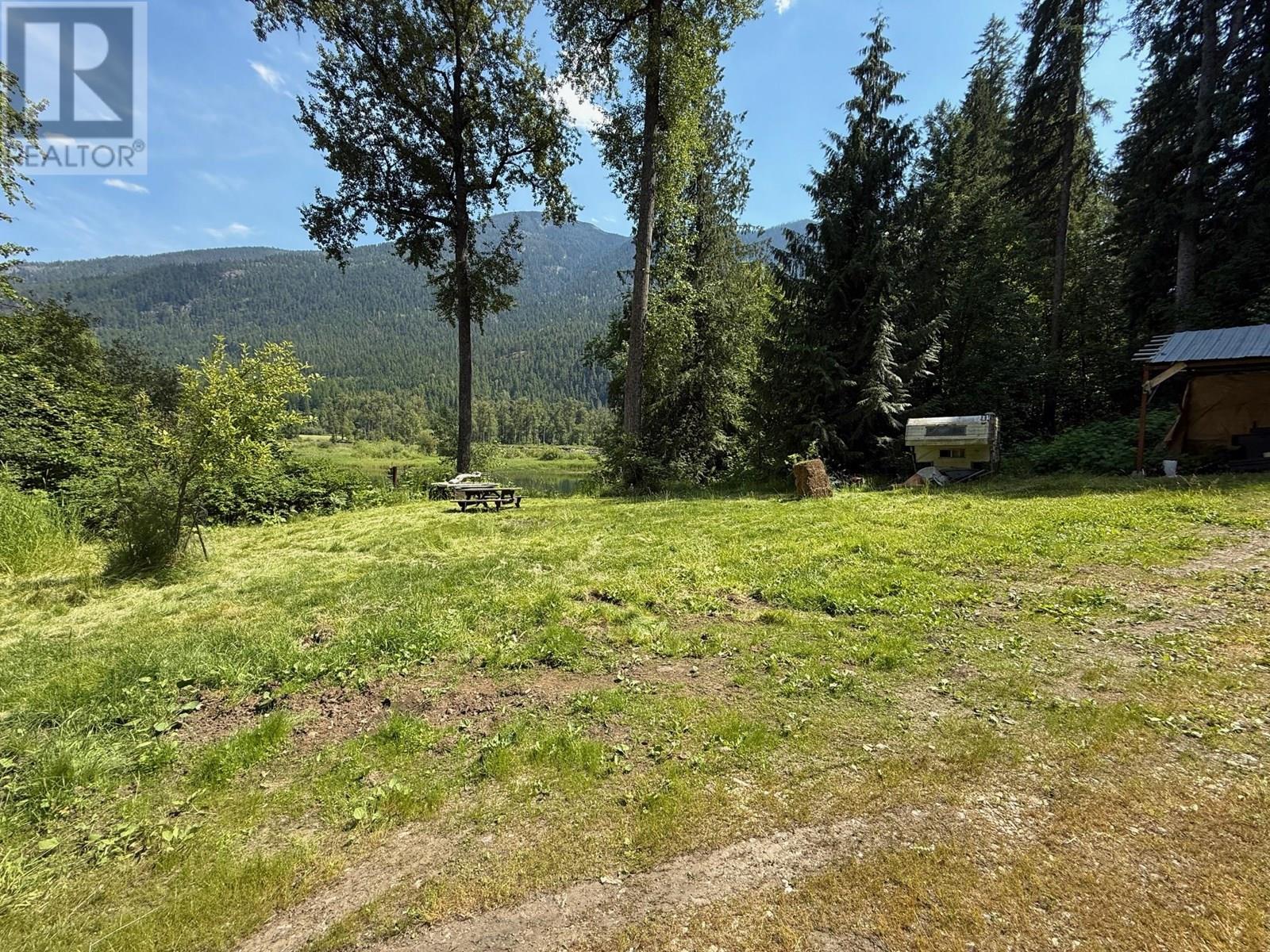 4640 Slocan River Road, Winlaw, British Columbia  V0G 2J0 - Photo 16 - 10358126