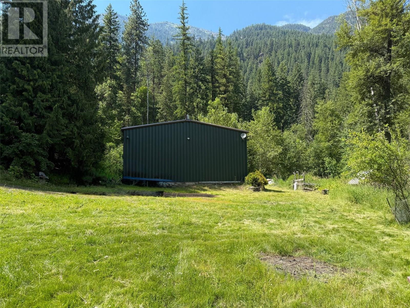 4640 Slocan River Road, Winlaw, British Columbia  V0G 2J0 - Photo 19 - 10358126