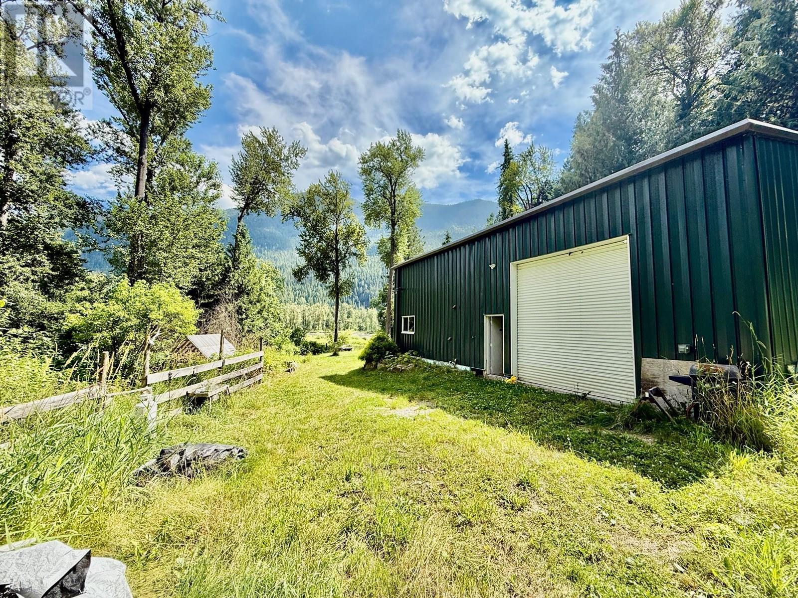 4640 Slocan River Road, Winlaw, British Columbia  V0G 2J0 - Photo 25 - 10358126