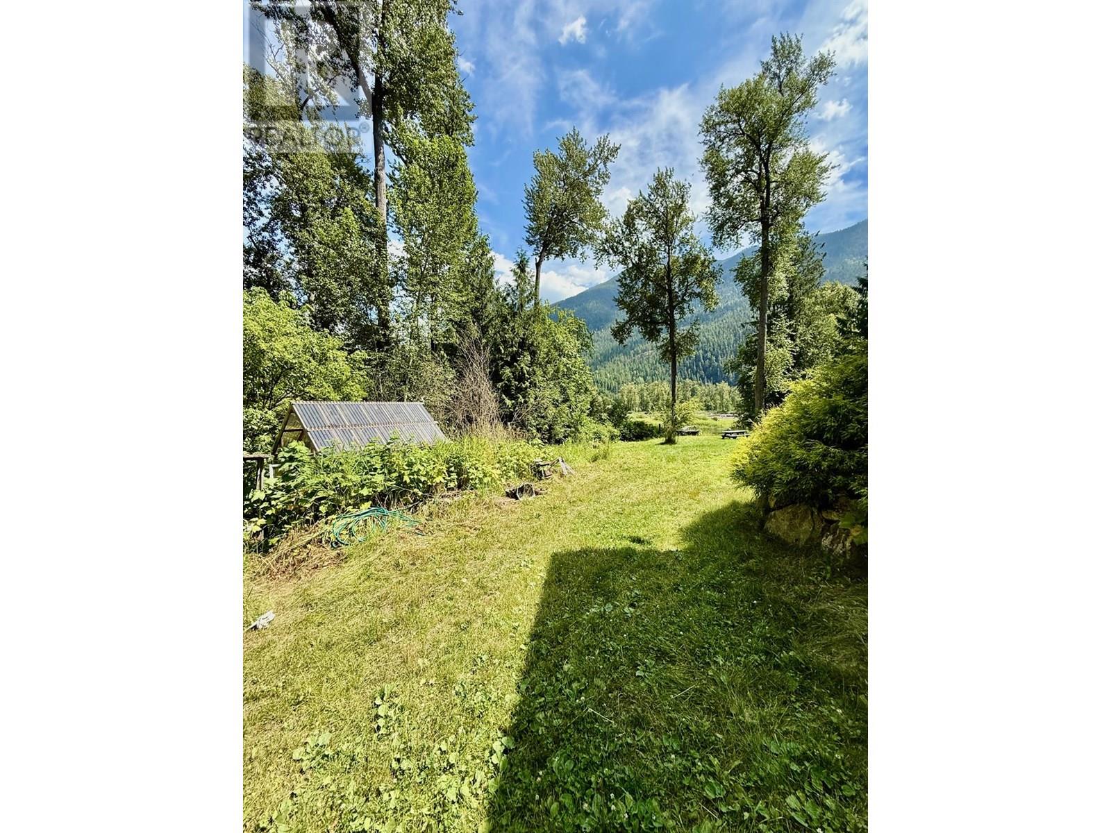4640 Slocan River Road, Winlaw, British Columbia  V0G 2J0 - Photo 28 - 10358126
