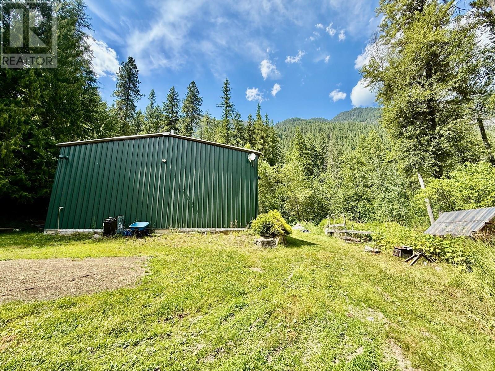 4640 Slocan River Road, Winlaw, British Columbia  V0G 2J0 - Photo 32 - 10358126