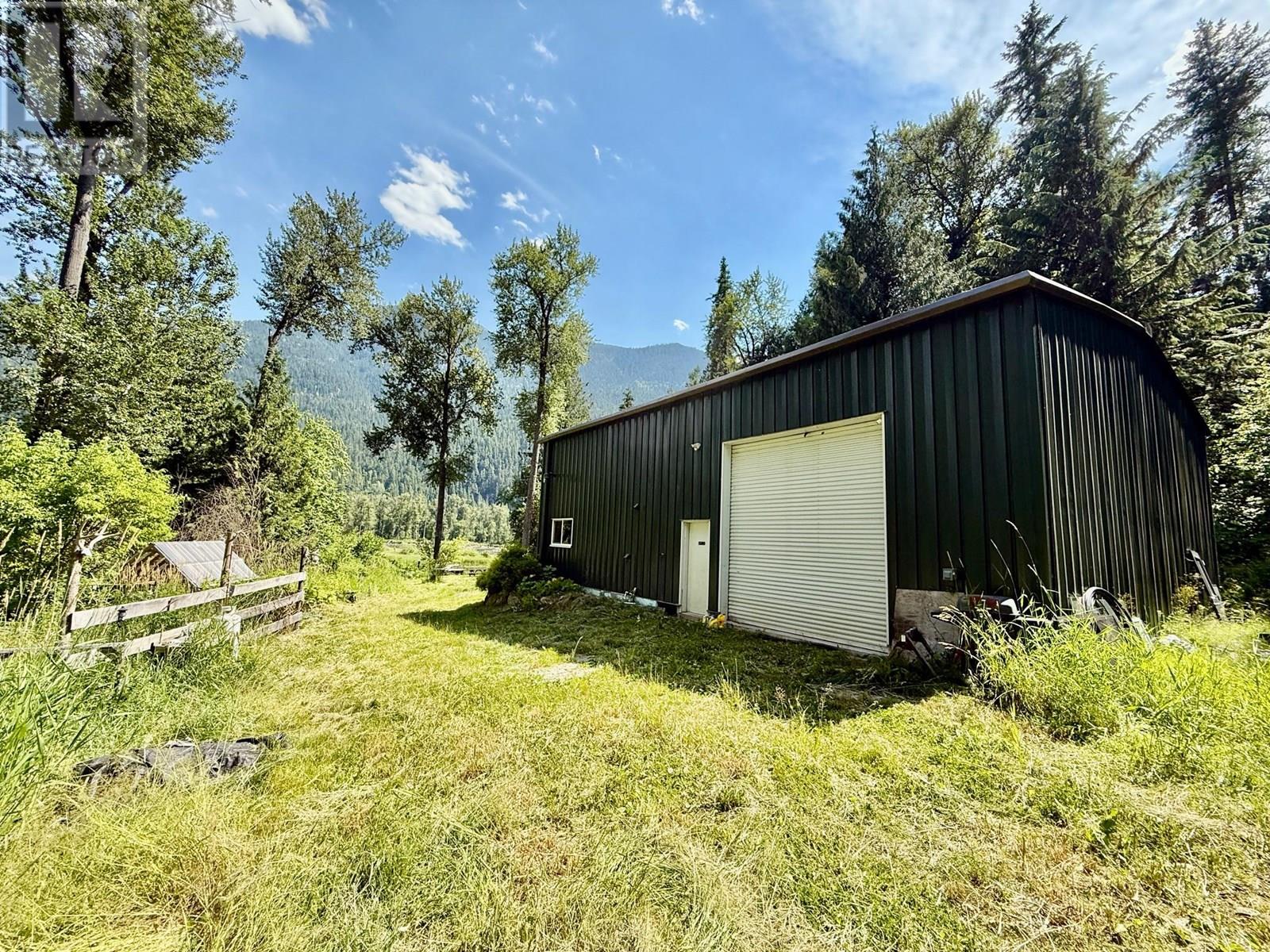 4640 Slocan River Road, Winlaw, British Columbia  V0G 2J0 - Photo 4 - 10358126