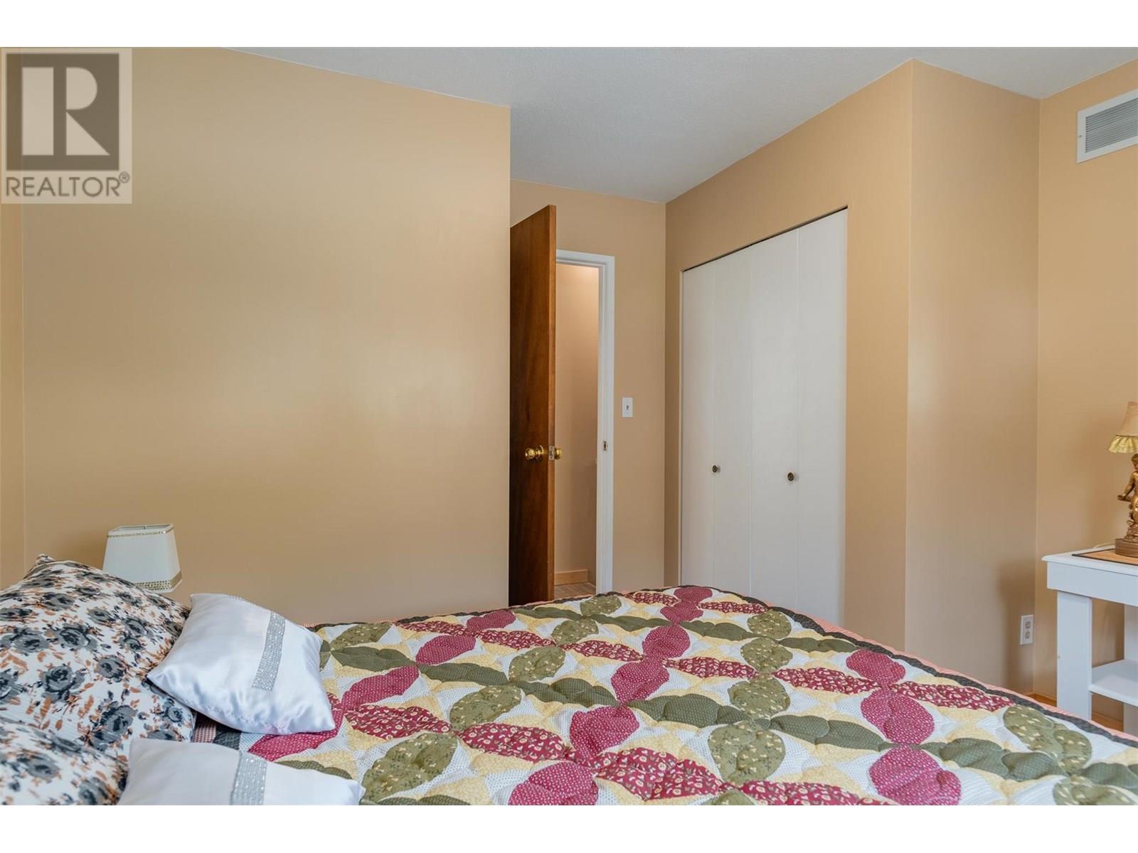 2068 Sixth Avenue, Trail, British Columbia  V1R 3B5 - Photo 15 - 10357889