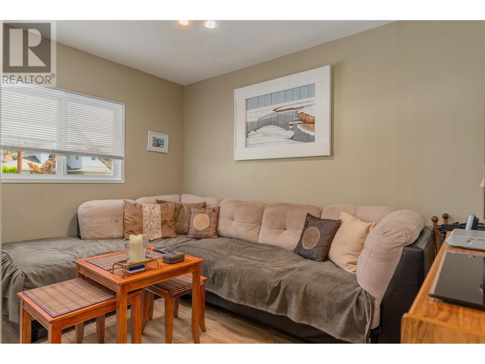 2068 Sixth Avenue, Trail, British Columbia  V1R 3B5 - Photo 17 - 10357889