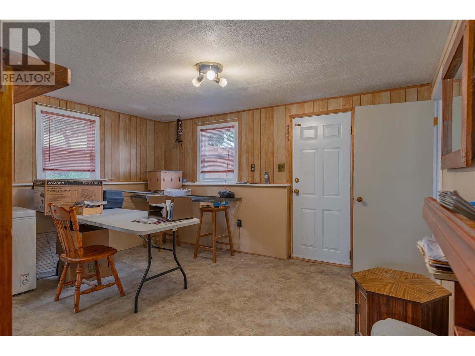 2068 Sixth Avenue, Trail, British Columbia  V1R 3B5 - Photo 24 - 10357889