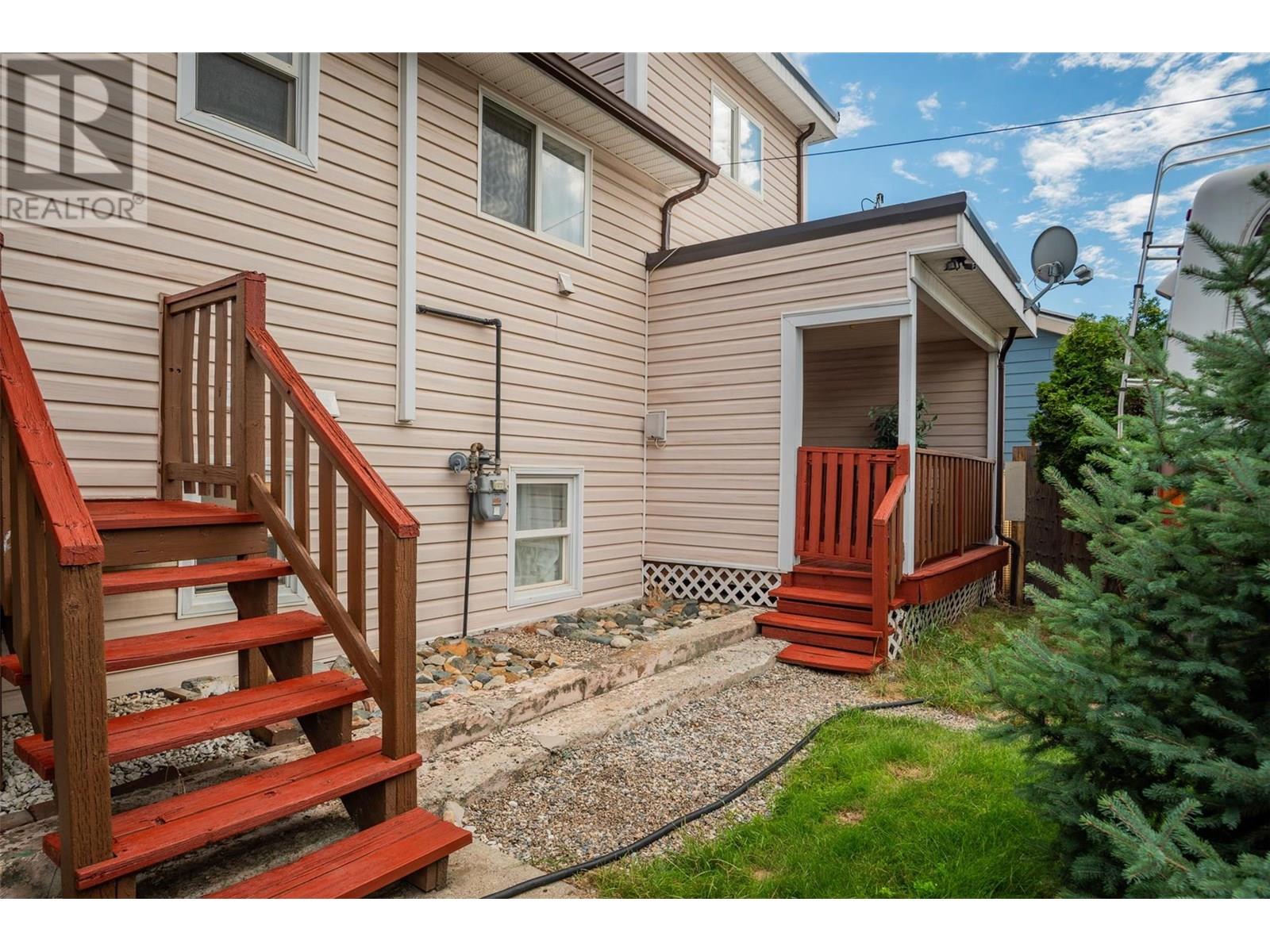 2068 Sixth Avenue, Trail, British Columbia  V1R 3B5 - Photo 41 - 10357889