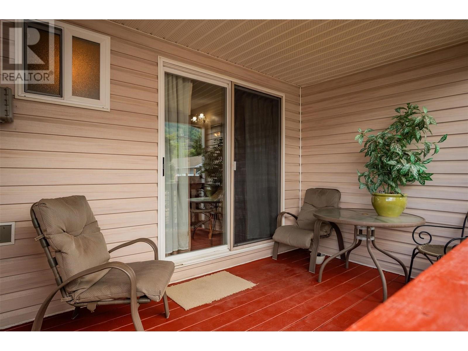 2068 Sixth Avenue, Trail, British Columbia  V1R 3B5 - Photo 43 - 10357889