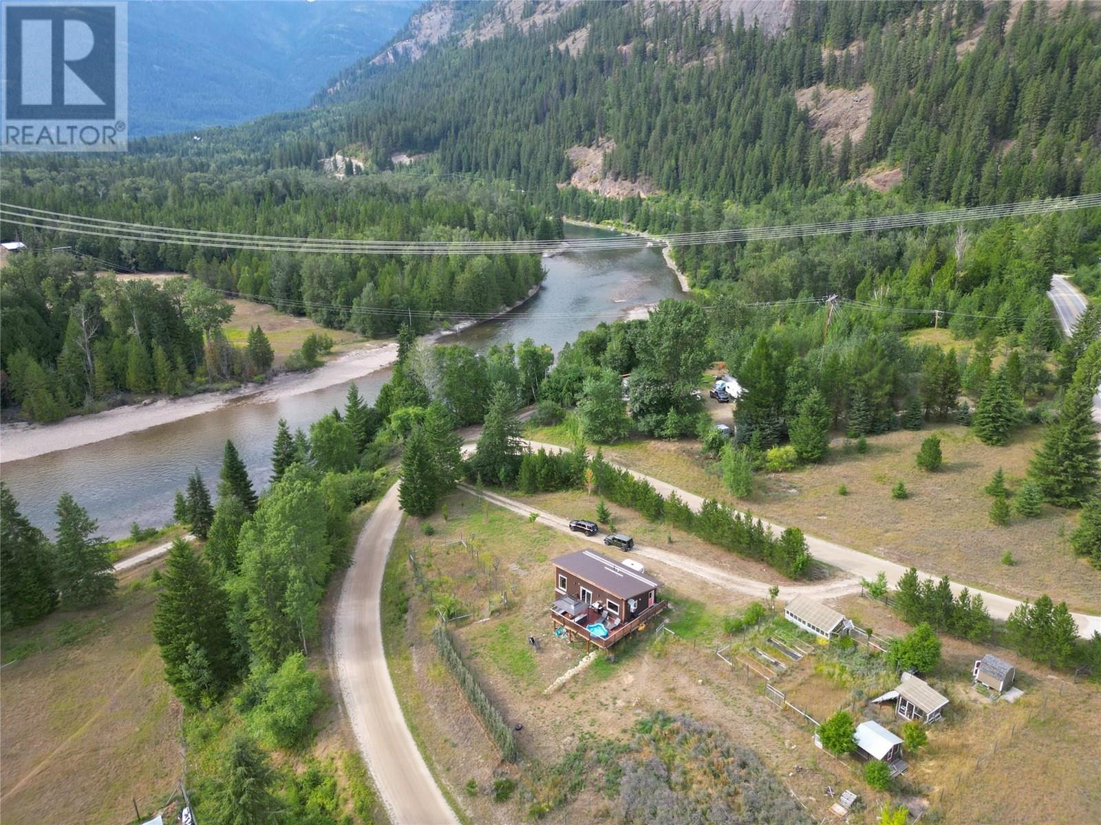 3364 Koch Siding Road, Slocan Park, British Columbia  V0G 2E0 - Photo 1 - 10358059