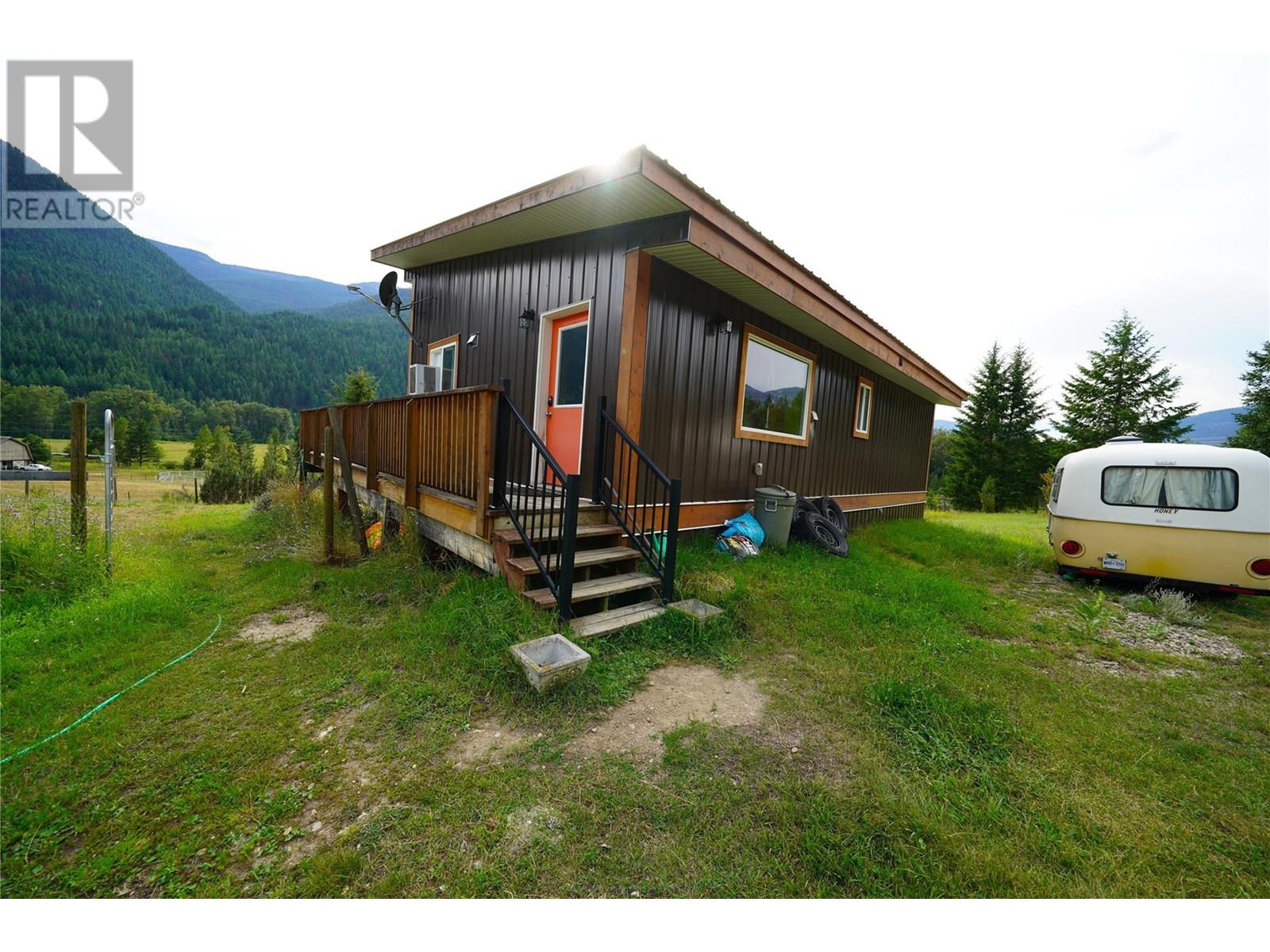 3364 Koch Siding Road, Slocan Park, British Columbia  V0G 2E0 - Photo 10 - 10358059