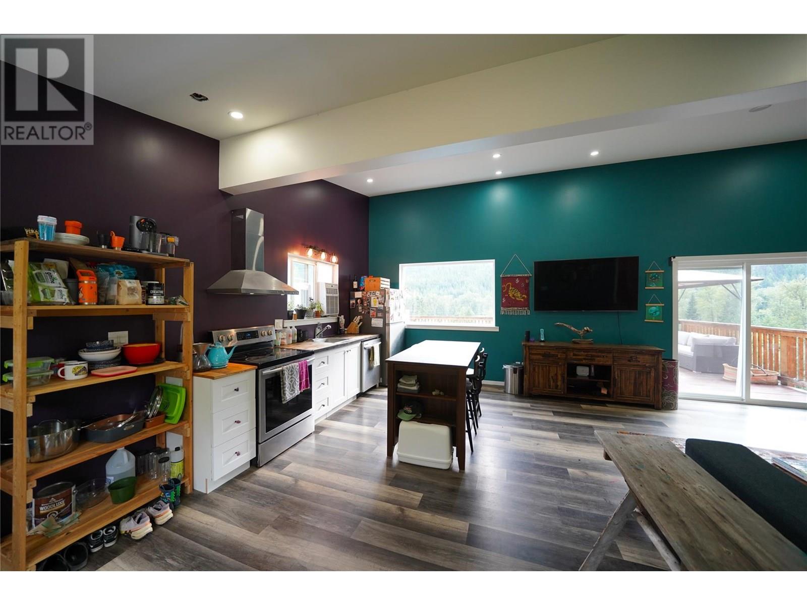 3364 Koch Siding Road, Slocan Park, British Columbia  V0G 2E0 - Photo 14 - 10358059
