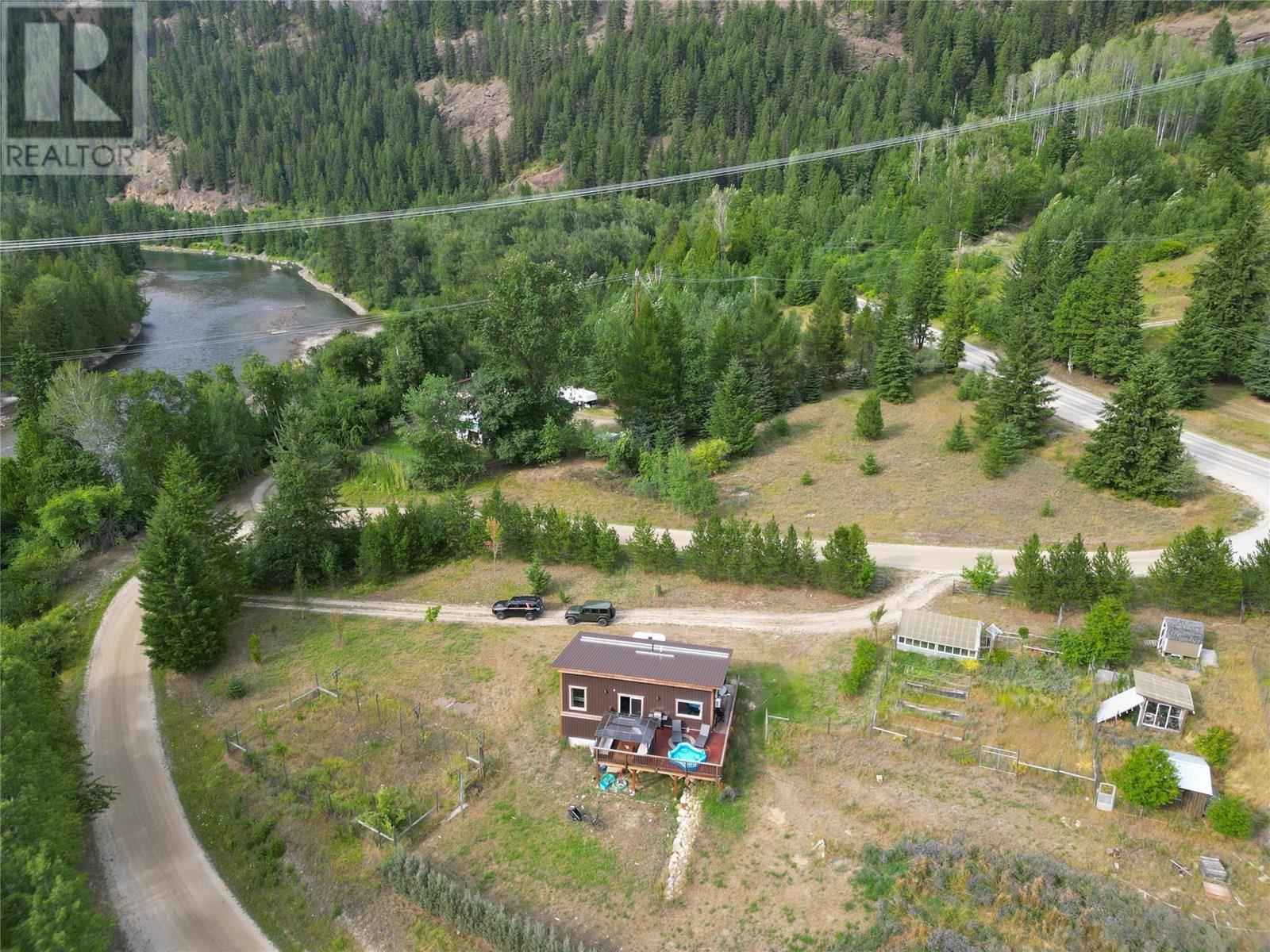 3364 Koch Siding Road, Slocan Park, British Columbia  V0G 2E0 - Photo 2 - 10358059