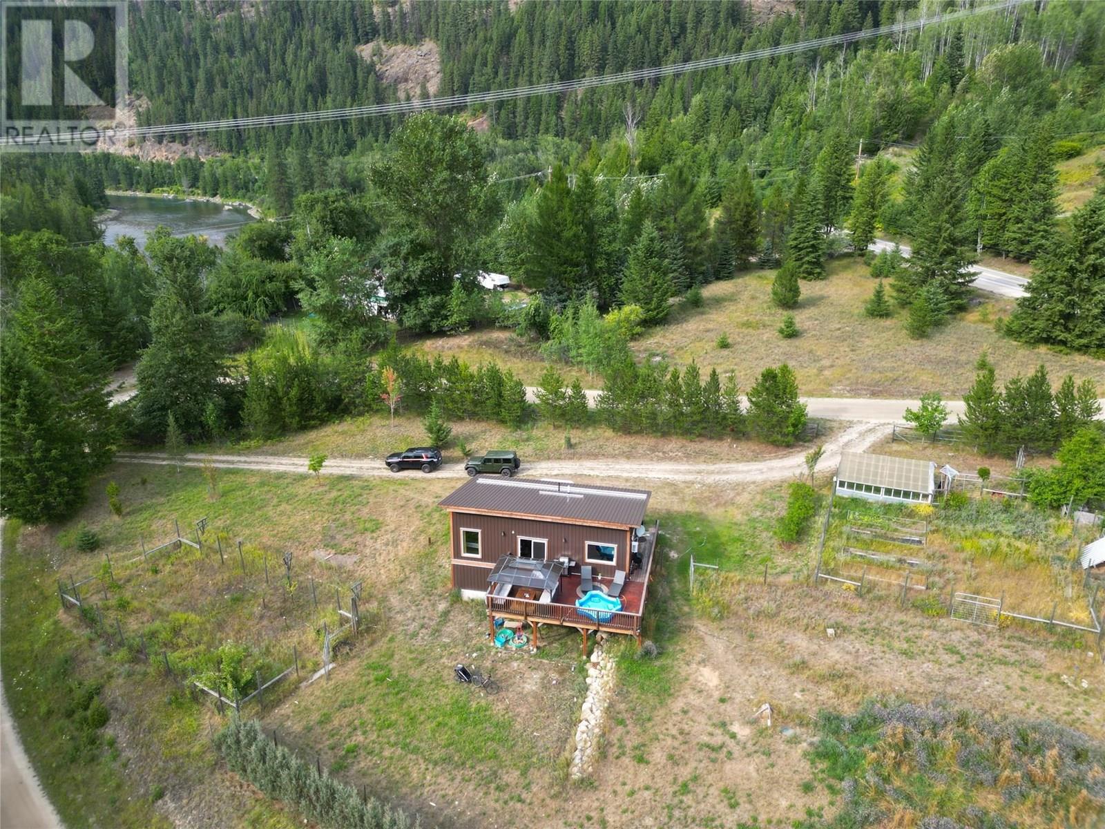 3364 Koch Siding Road, Slocan Park, British Columbia  V0G 2E0 - Photo 3 - 10358059