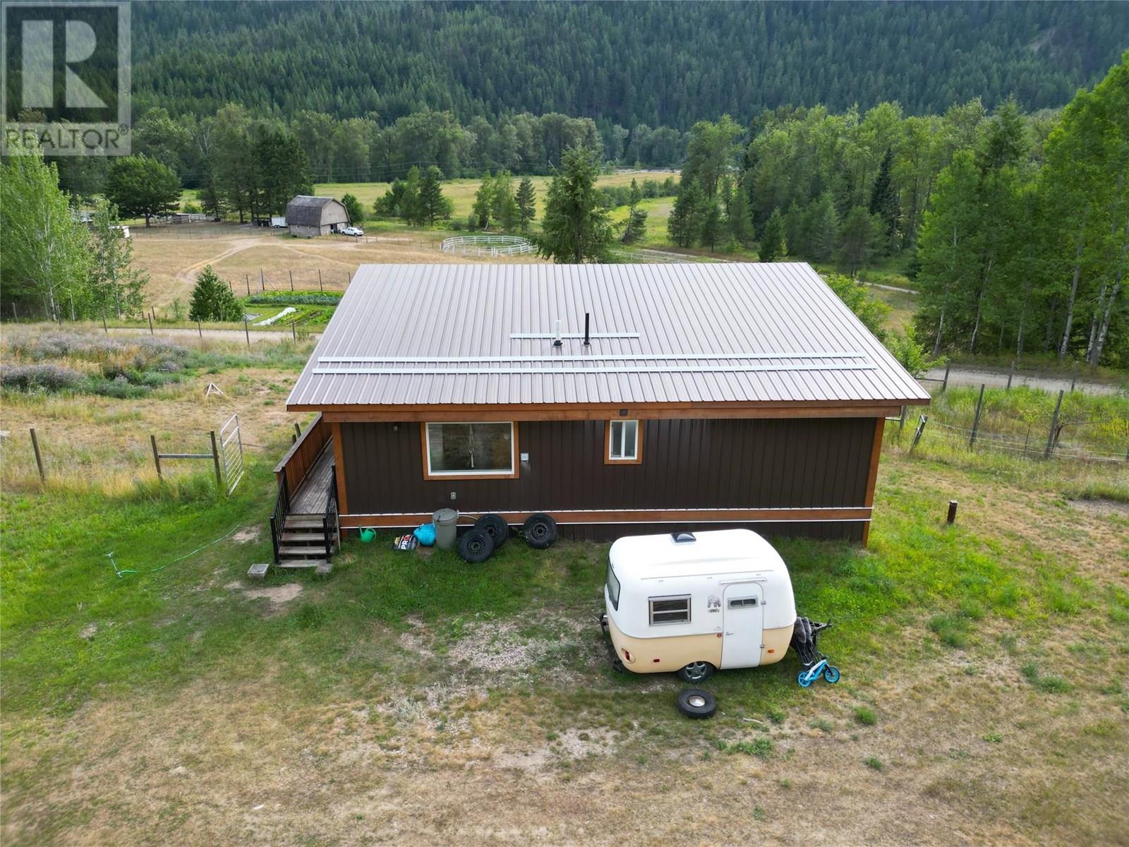 3364 Koch Siding Road, Slocan Park, British Columbia  V0G 2E0 - Photo 9 - 10358059