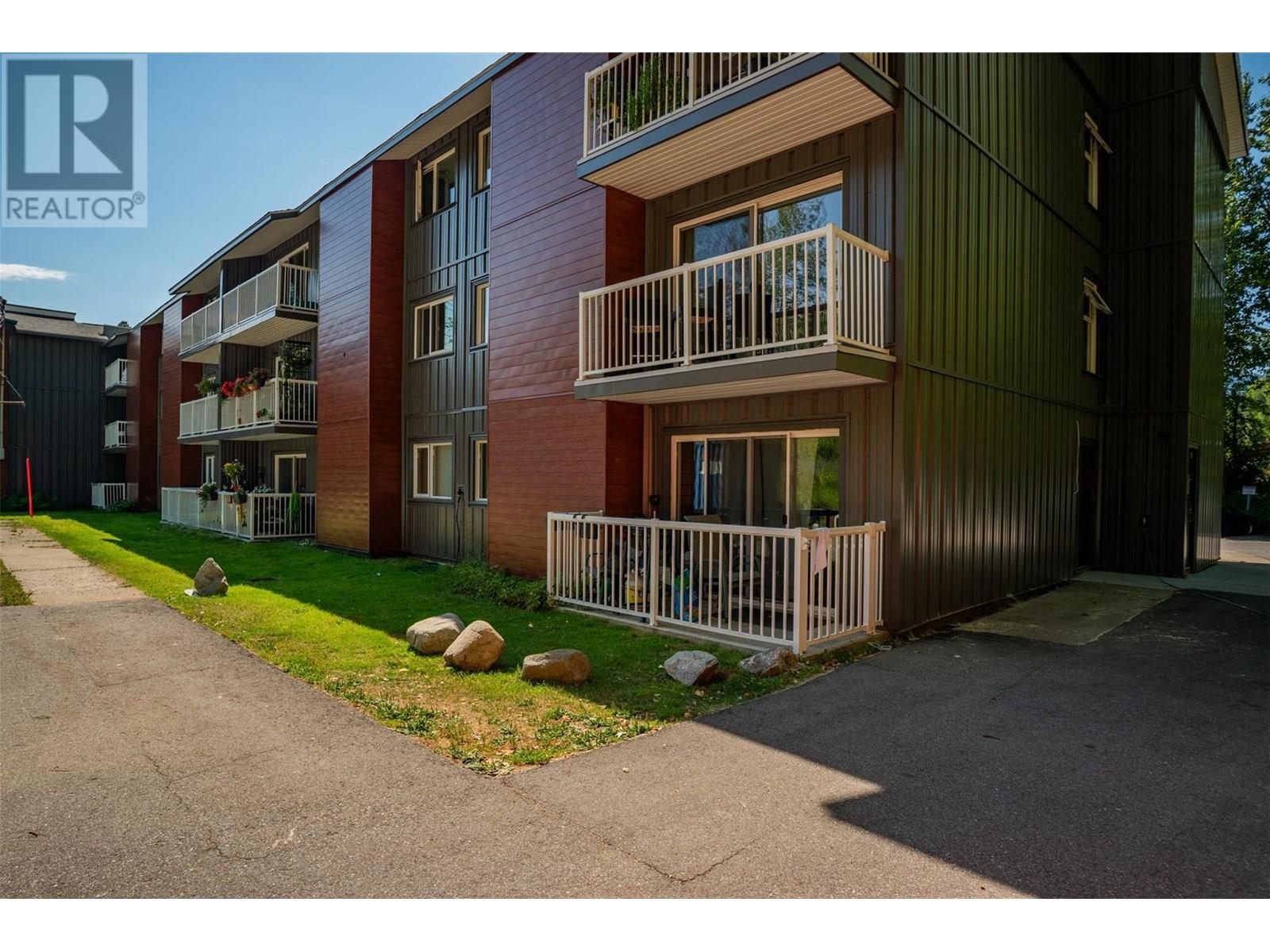 880 Wordsworth Avenue Unit# 212, Warfield, British Columbia  V1R 2E9 - Photo 1 - 10358032