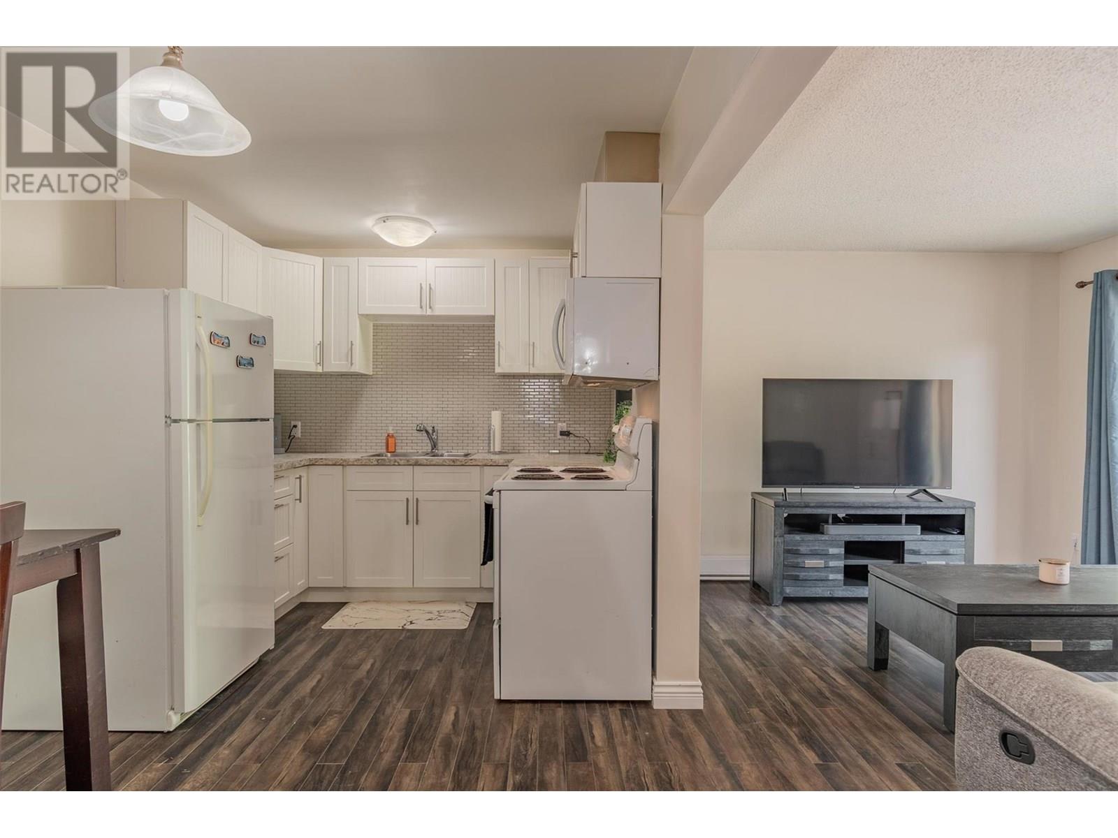 880 Wordsworth Avenue Unit# 212, Warfield, British Columbia  V1R 2E9 - Photo 6 - 10358032