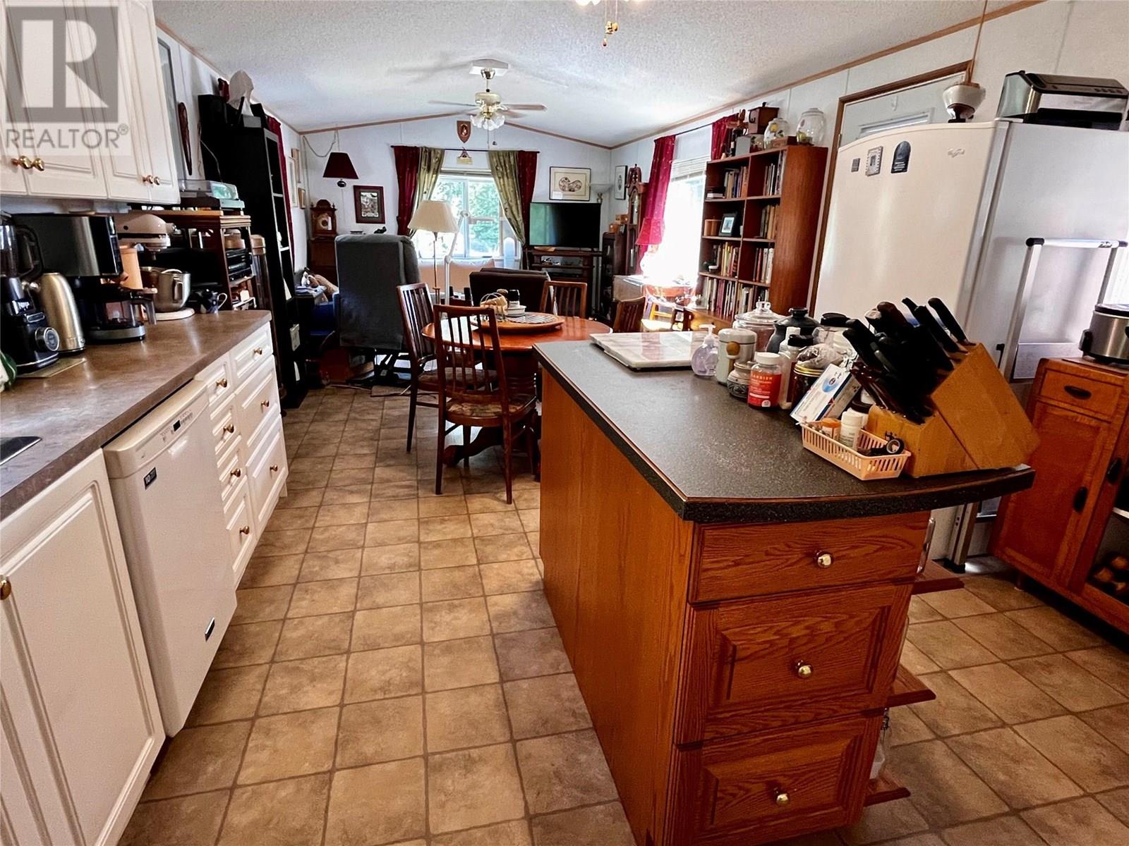 3867 Rock Island Road, Nakusp, British Columbia  V0G 1R1 - Photo 21 - 10358198