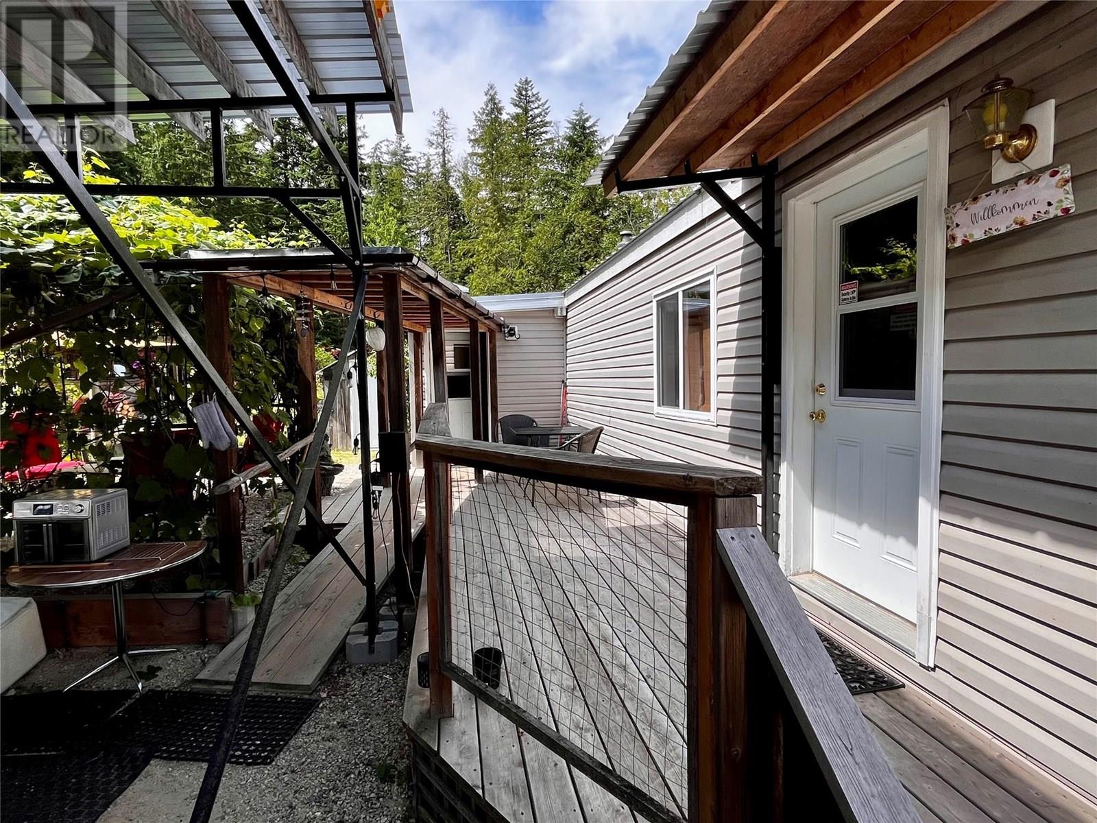 3867 Rock Island Road, Nakusp, British Columbia  V0G 1R1 - Photo 34 - 10358198