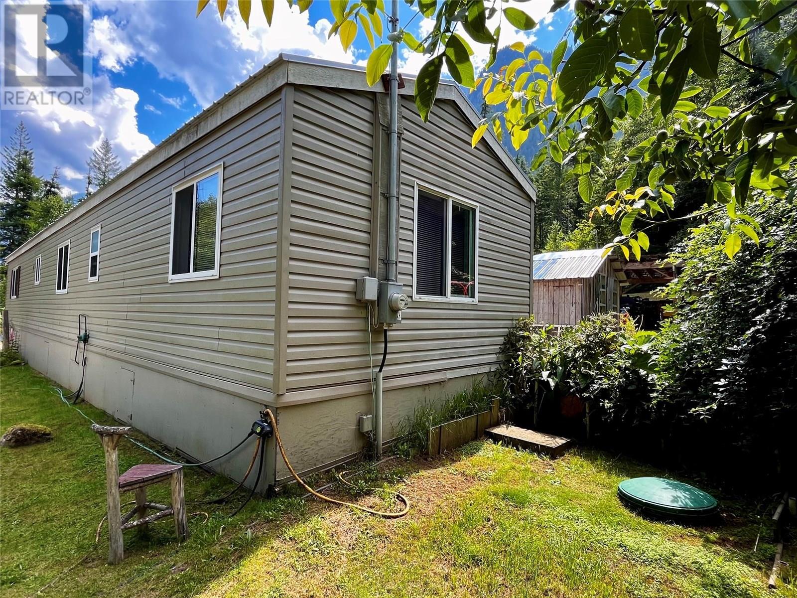 3867 Rock Island Road, Nakusp, British Columbia  V0G 1R1 - Photo 53 - 10358198