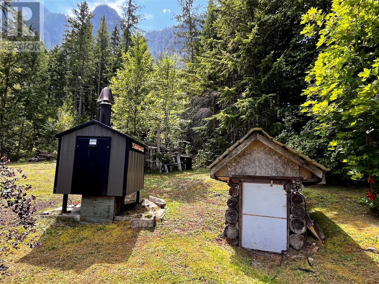3867 Rock Island Road, Nakusp, British Columbia  V0G 1R1 - Photo 61 - 10358198