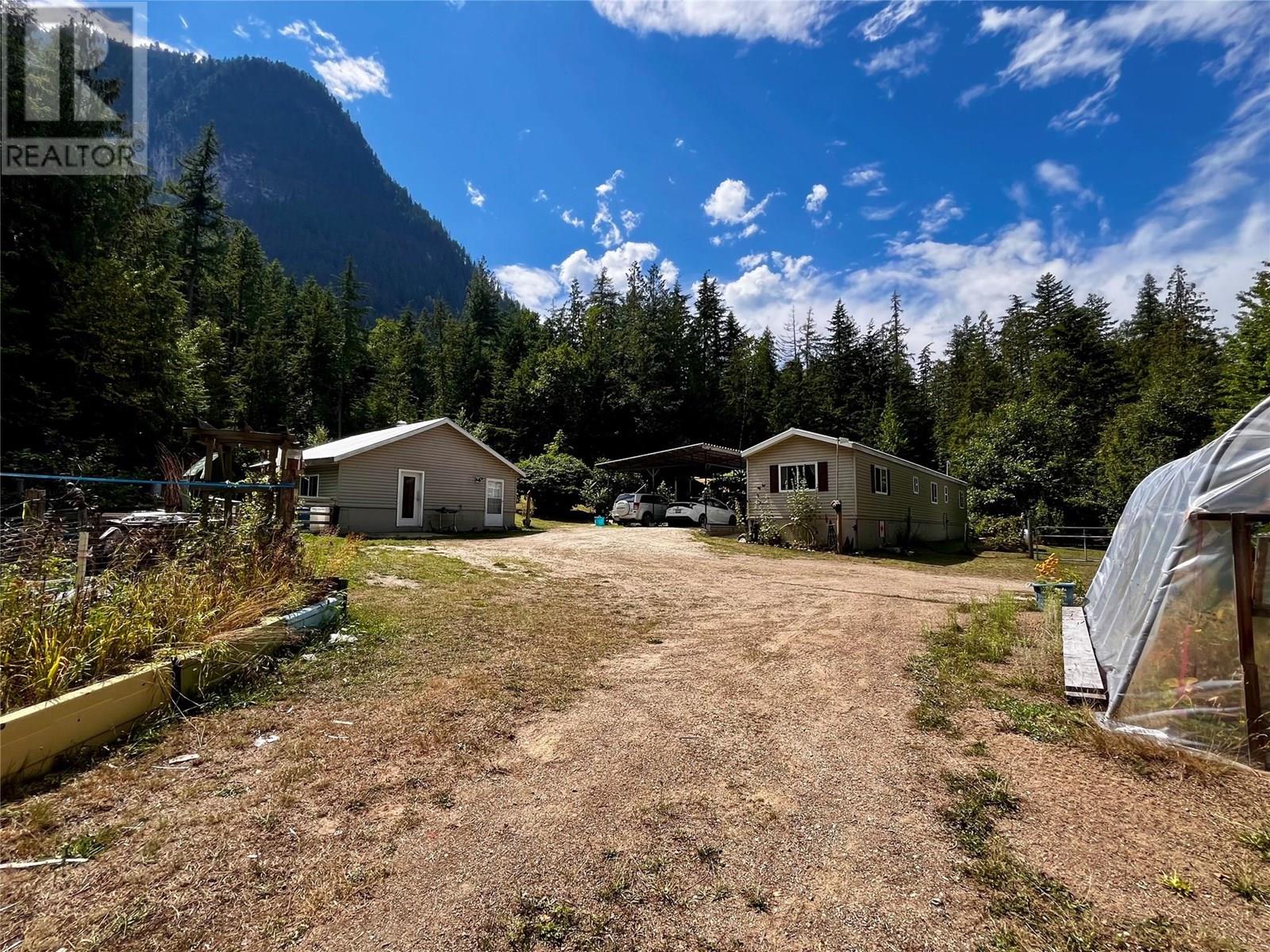 3867 Rock Island Road, Nakusp, British Columbia  V0G 1R1 - Photo 76 - 10358198